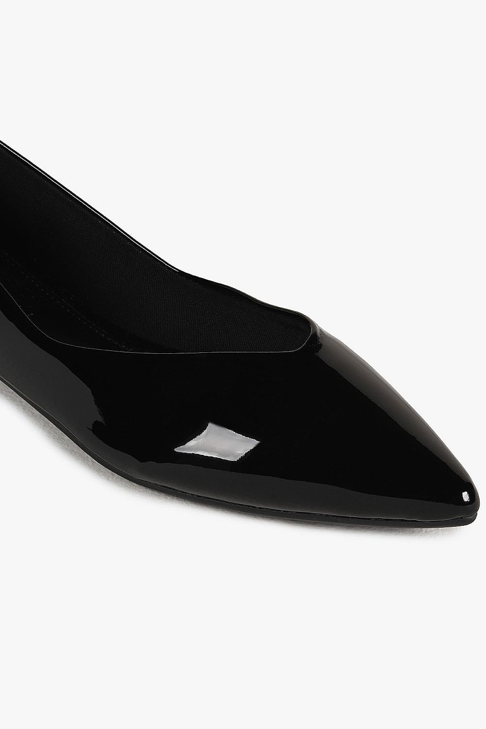 Sapatilha Feminina Bico Fino Mundial Sharon Preto 2