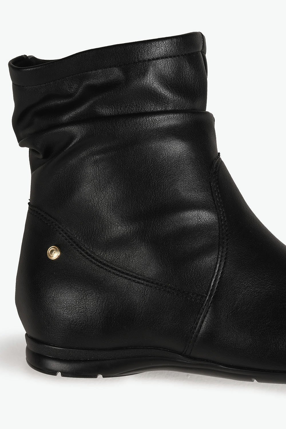 Bota Feminina Cano Curto Comfortflex Priscila Preto 2