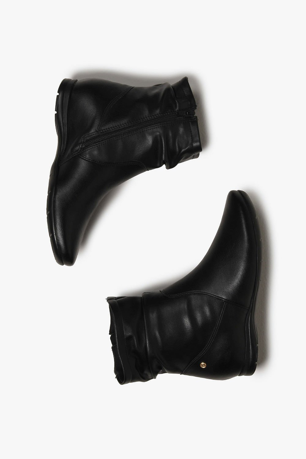 Bota Feminina Cano Curto Comfortflex Priscila Preto 3