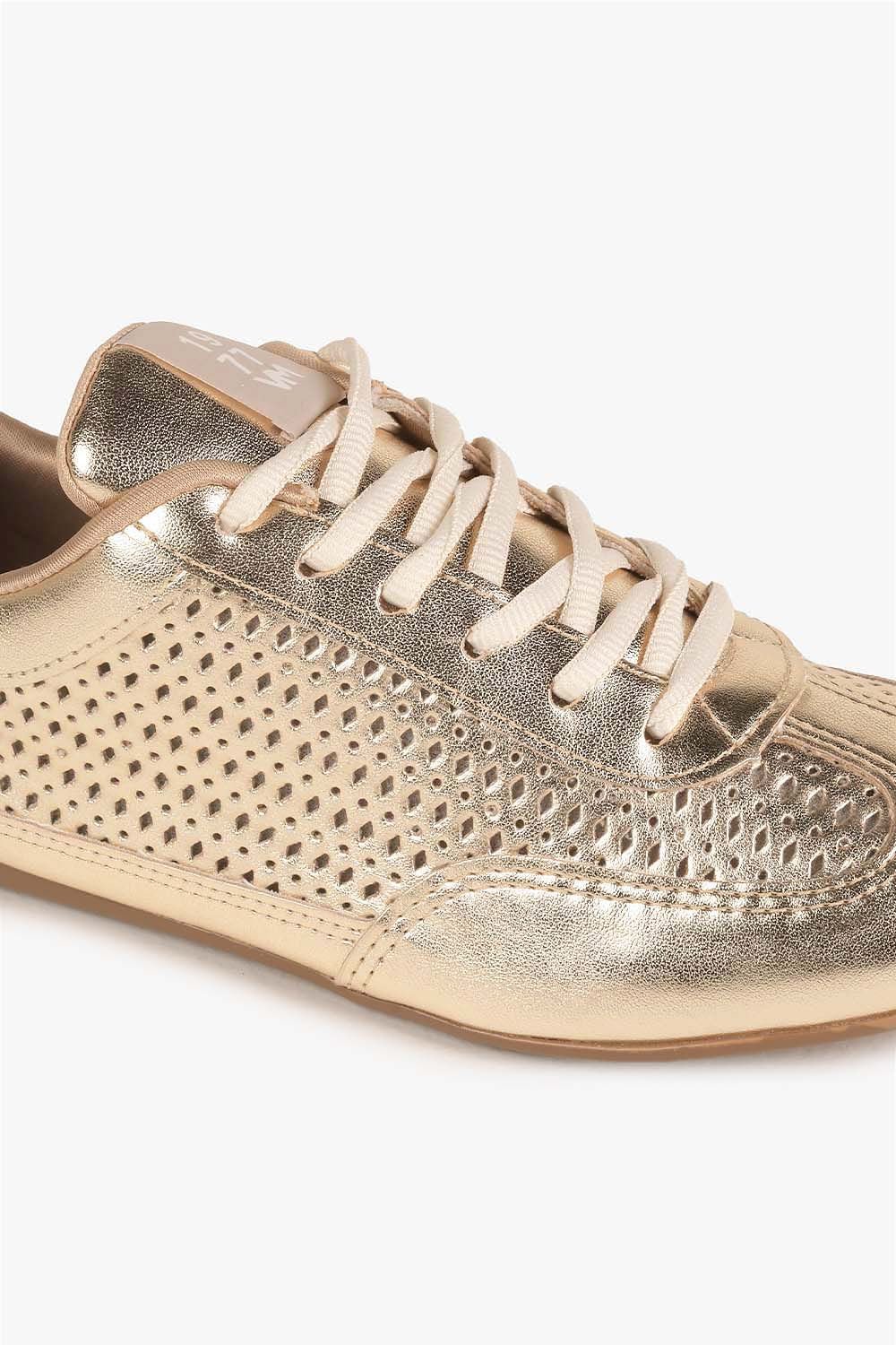 Tênis Feminino Casual Via Marte Natalie Dourado 2