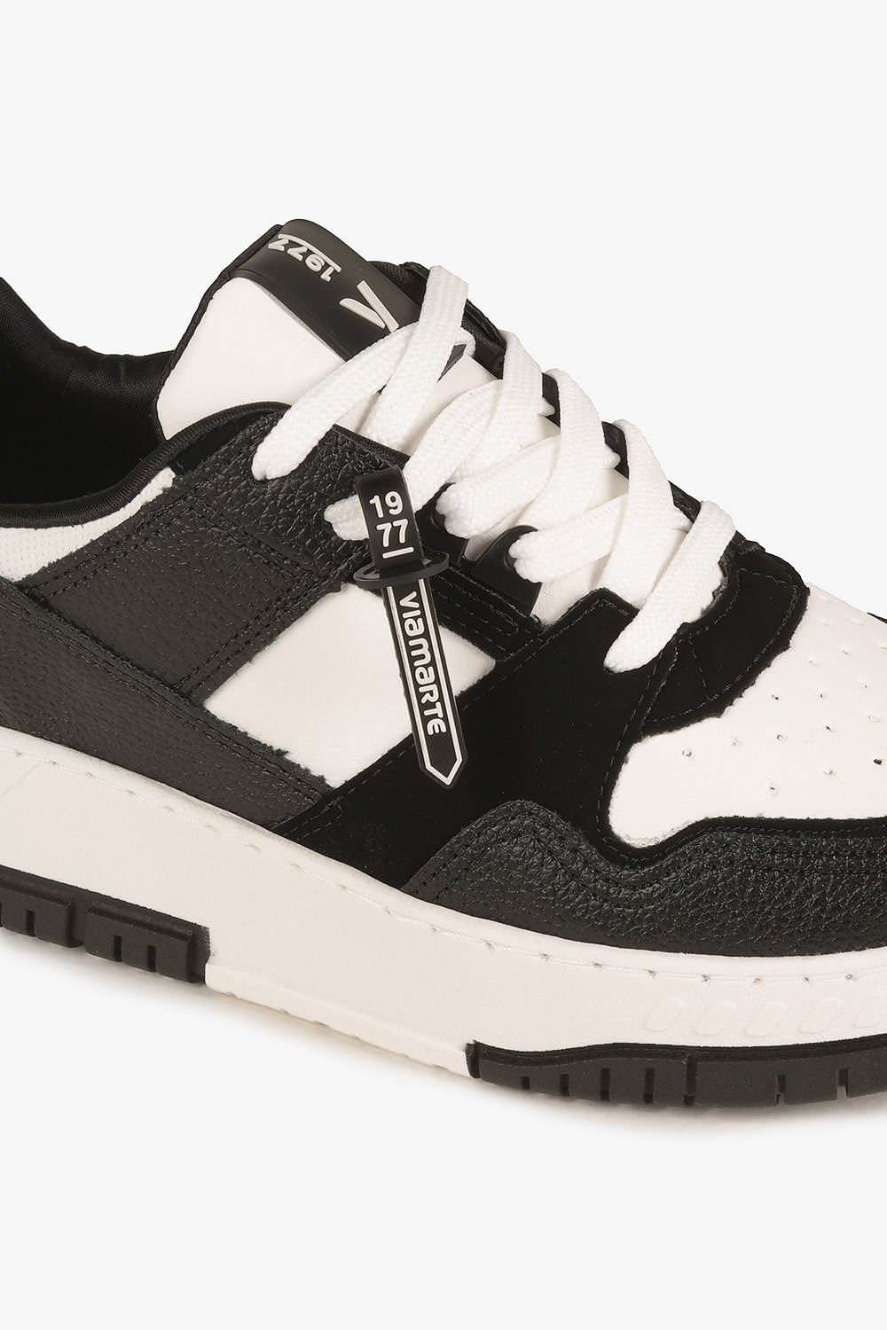 Tênis Feminino Plataforma Via Marte Zorae Preto/Branco 2