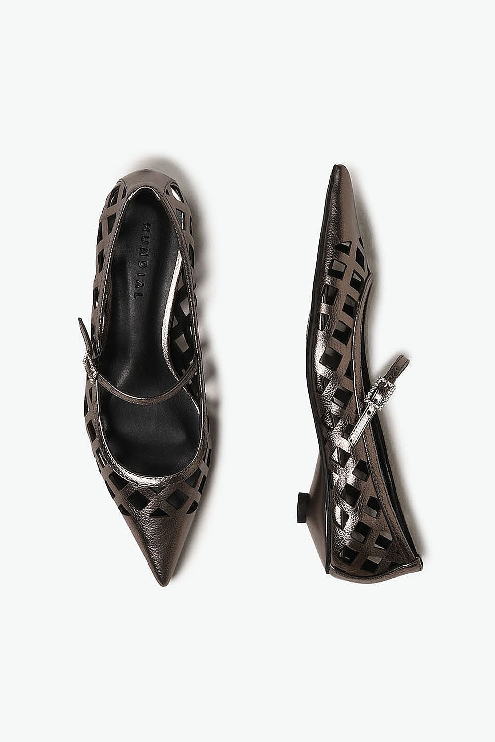 Sapato Feminino De Boneca Mundial Chiara Prata Velho 3