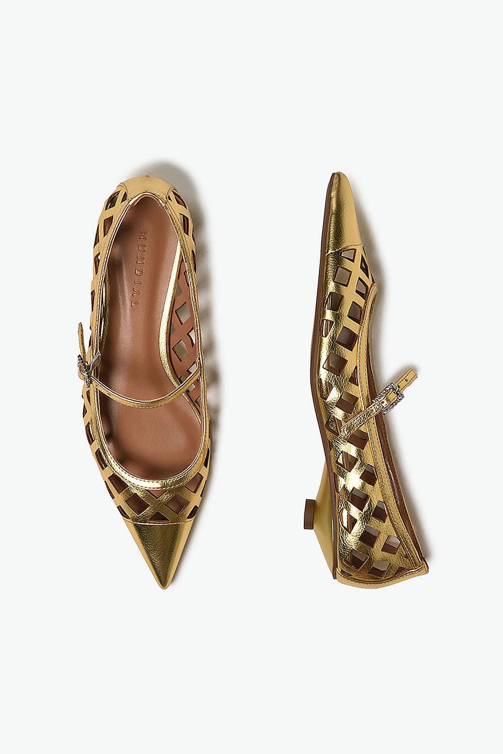 Sapato Feminino De Boneca Mundial Chiara Dourado 3