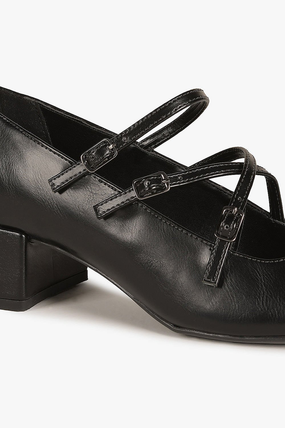 Sapato Feminino De Boneca Mundial Kiara Preto 2