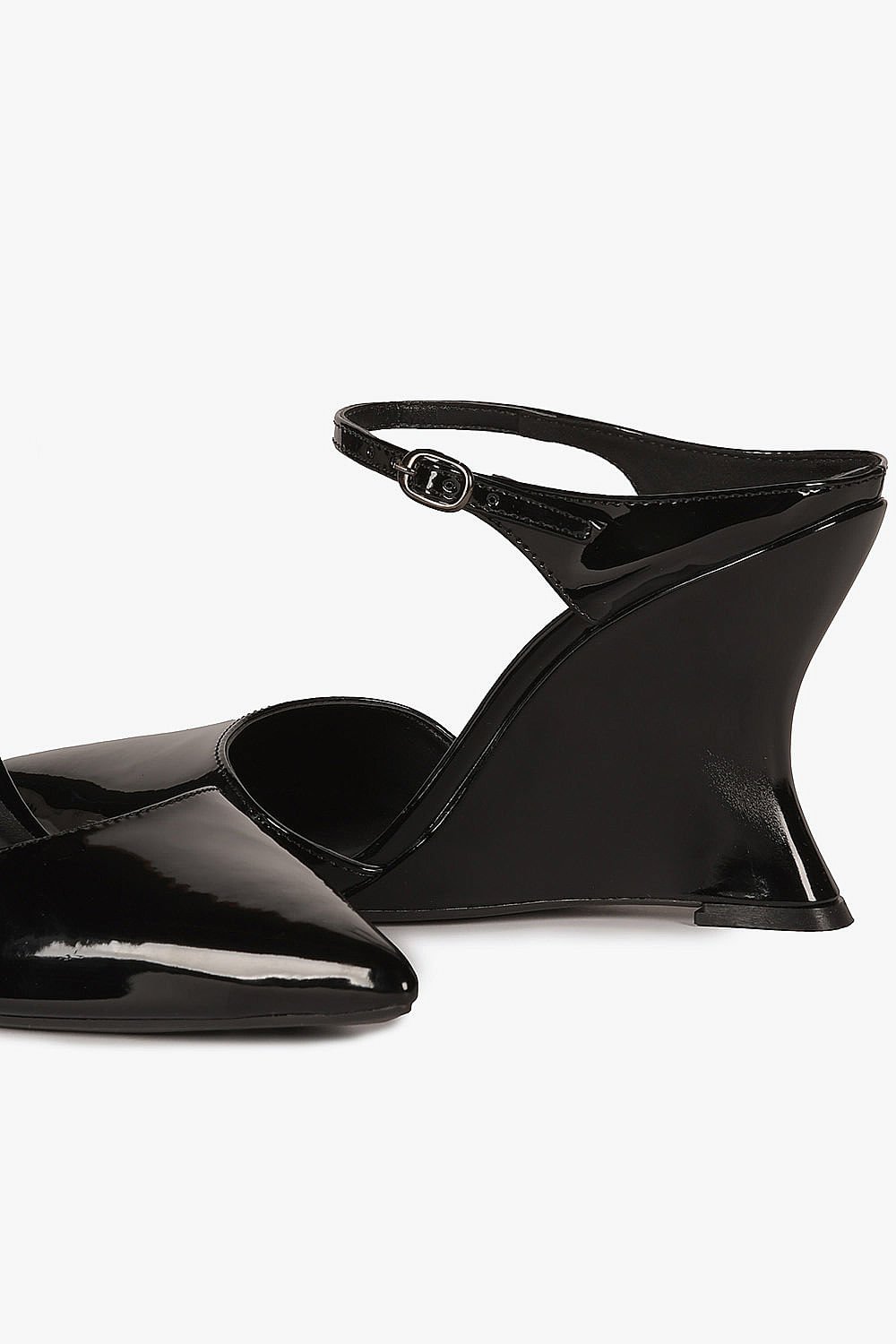 Sapato Feminino Anabela Mundial Joan Preto 2