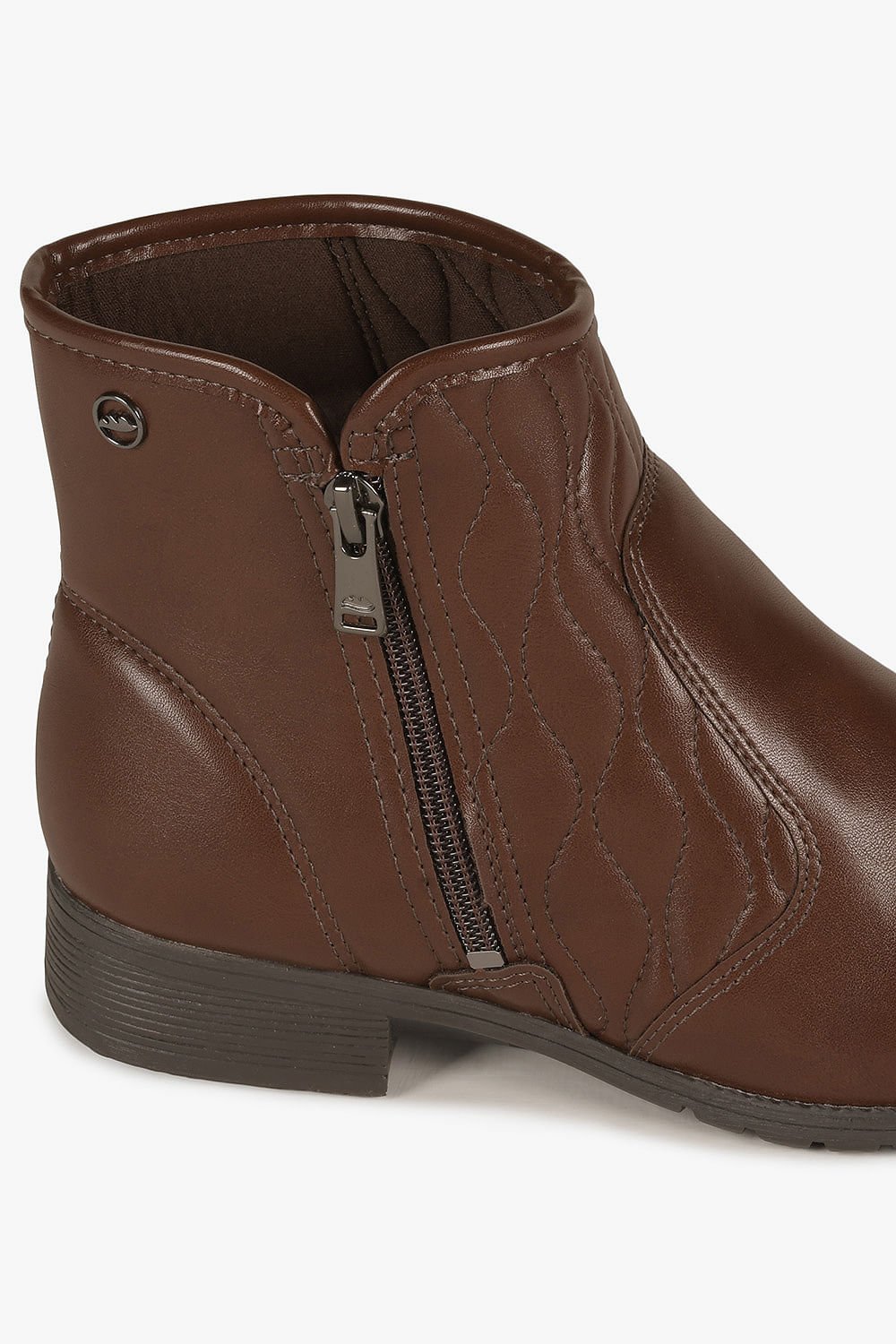 Bota Feminina Cano Curto Dakota Sasha Marrom 2