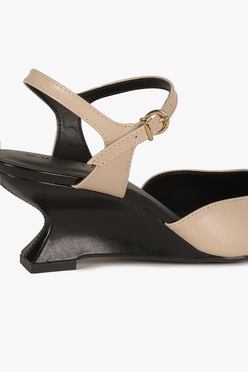 Sapato Feminino Anabela Mundial Samara Preto/Bege 2