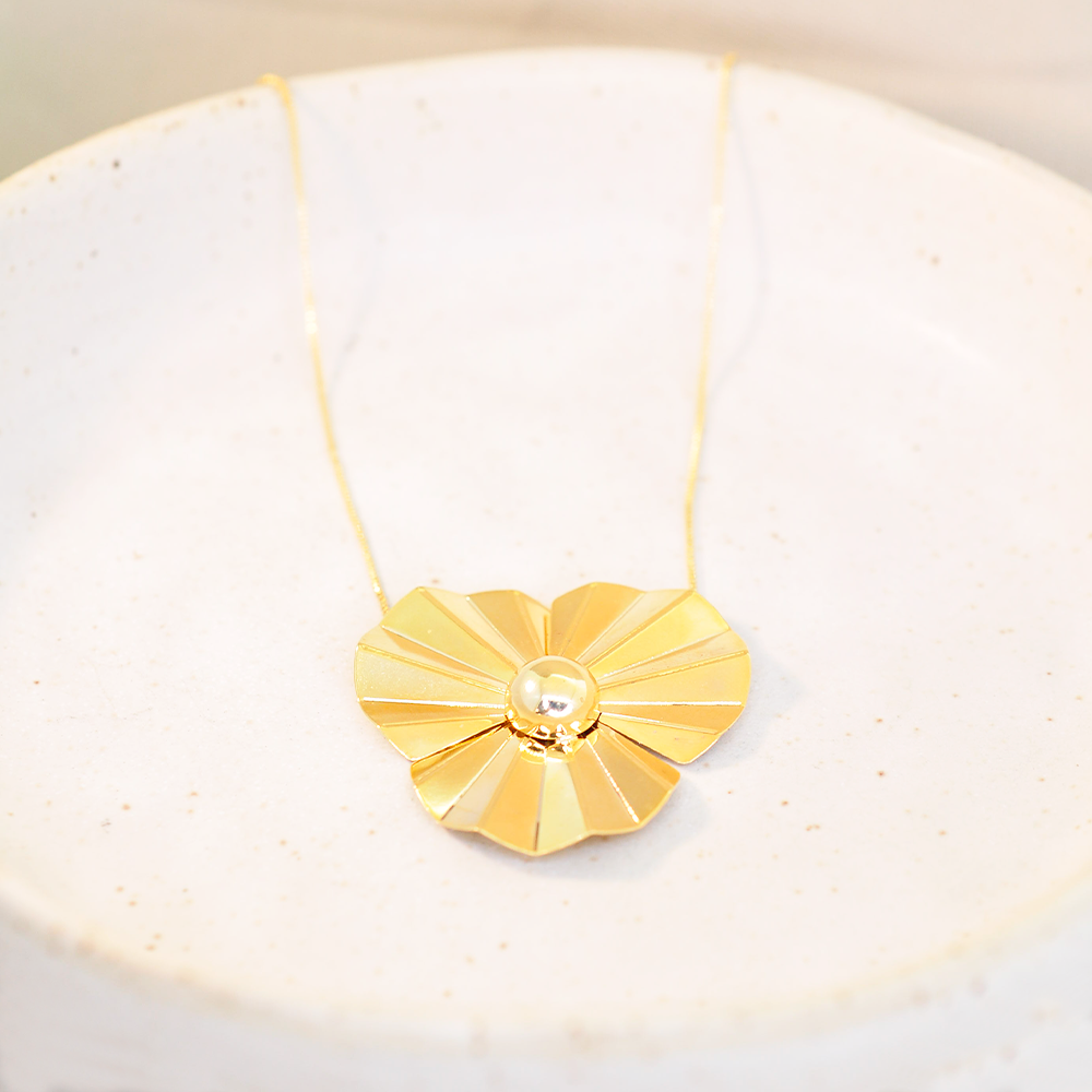 Colar Semijoia Celia Flor Leque Dourado Dourado 3