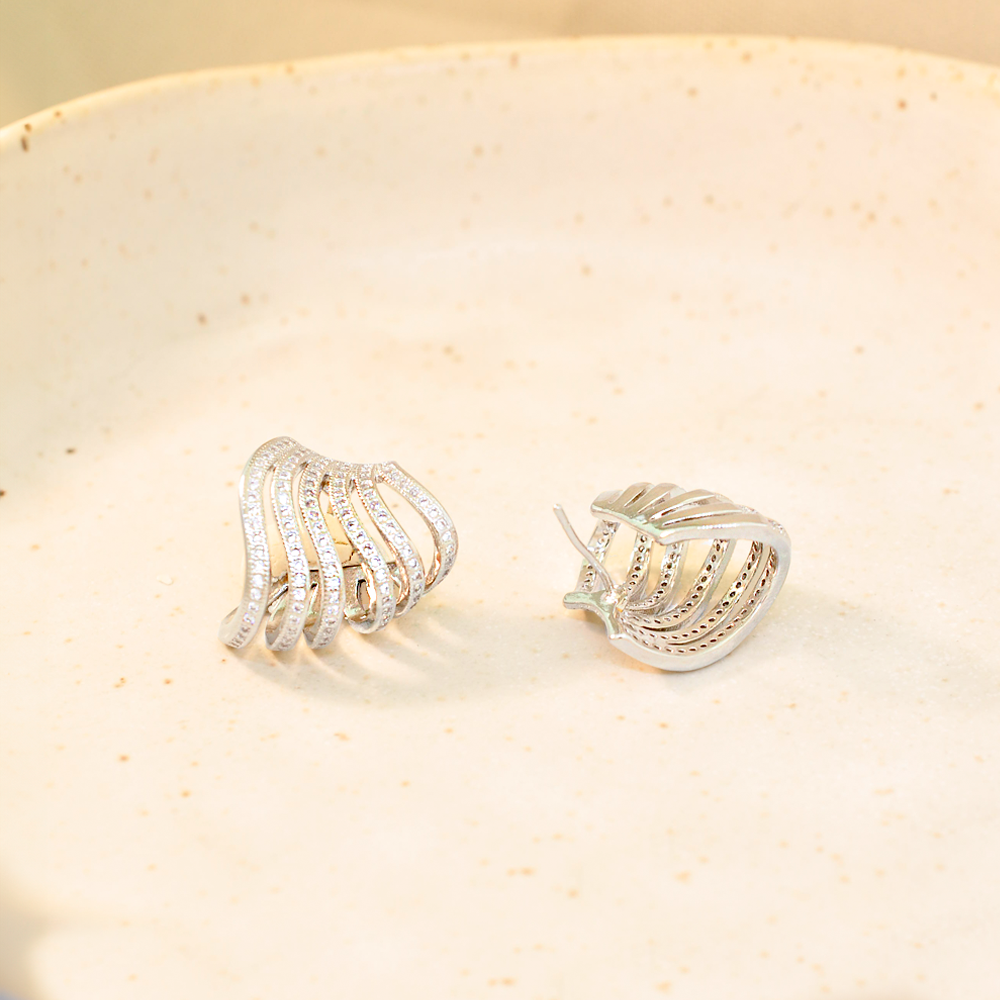 Brinco Semijoia Ear Cuff Cravejado Seis Vias Serenity Rodio Prata 4