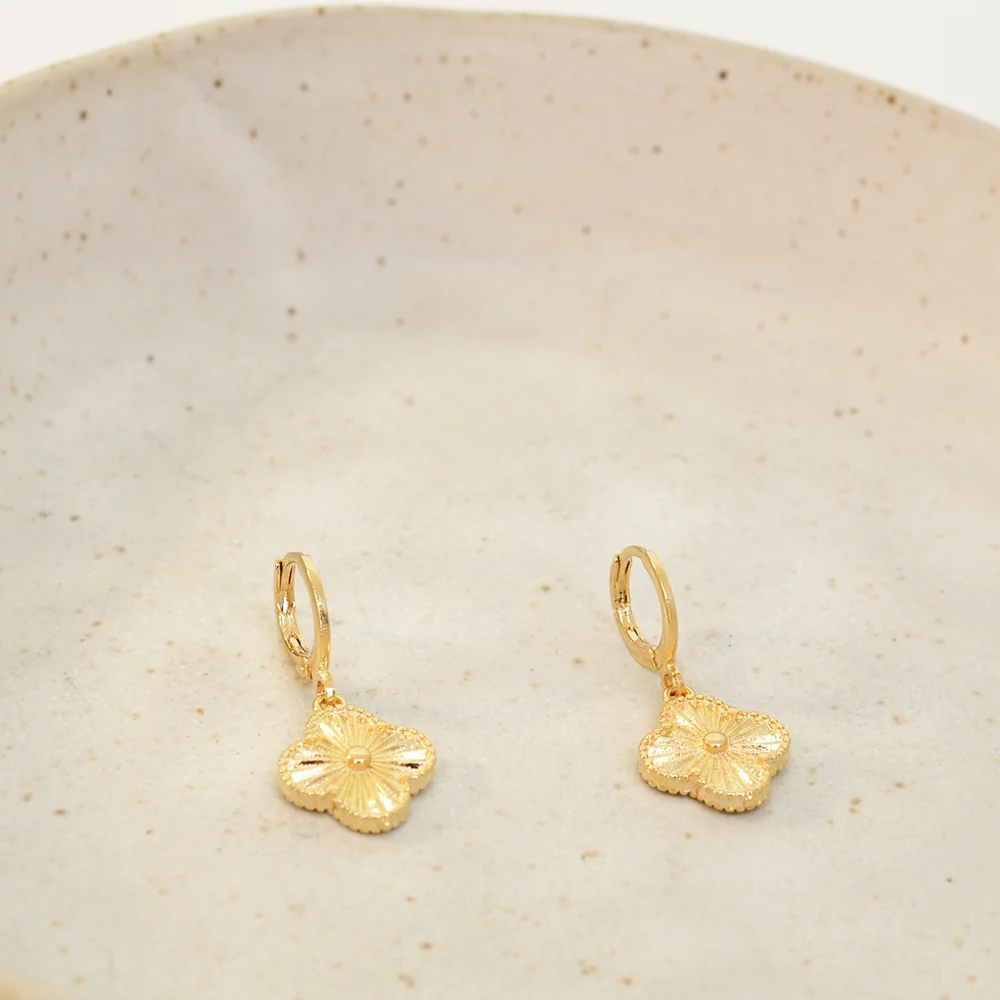Brinco Semijoia Aura Trevo Dourado Pri Acessorios Dourado 2