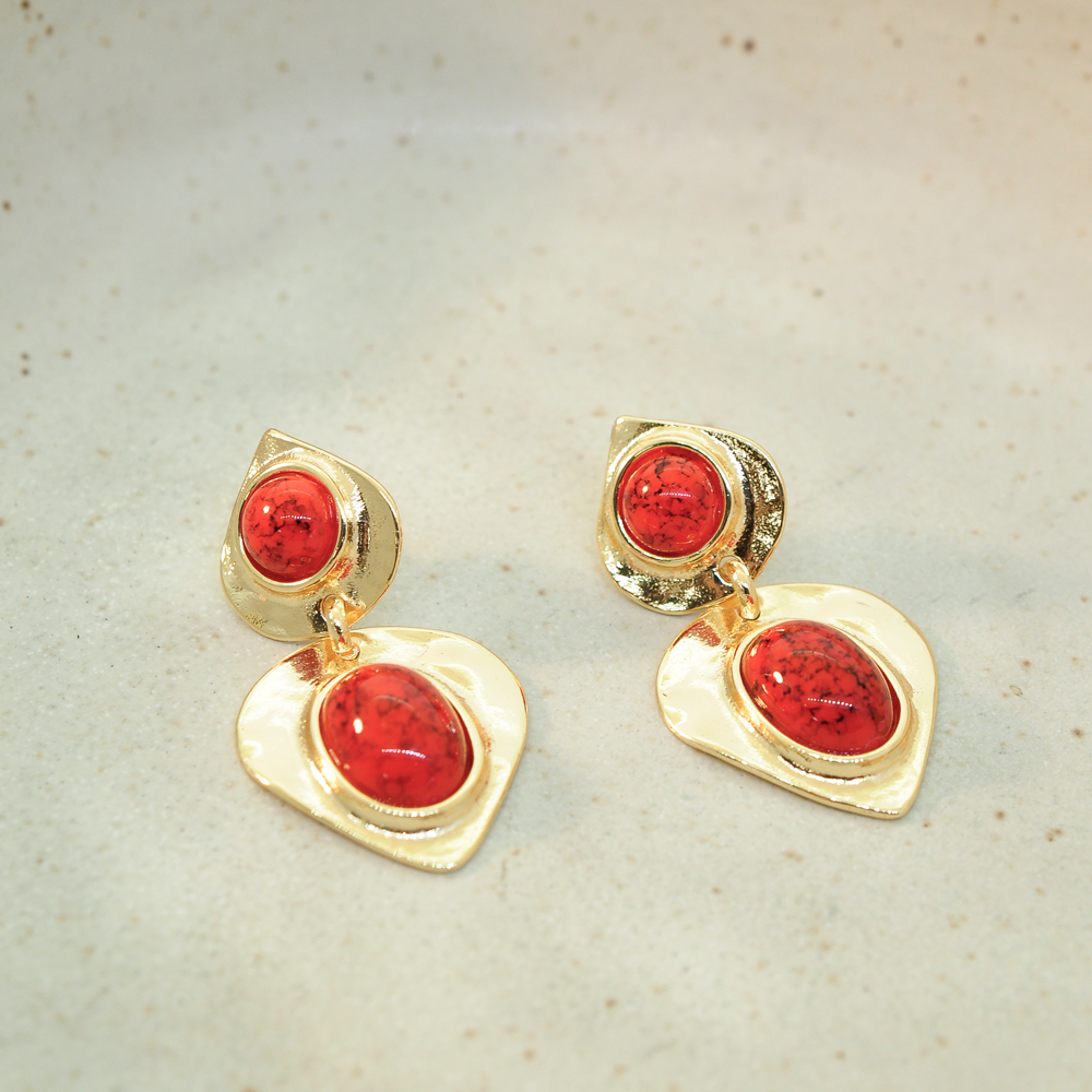 Brinco Bijuteria Pendulo Gota e Oval Dourado Pri Acessorios Vermelho 2