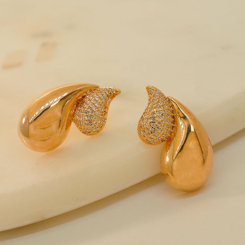 Brinco Semijoia Gota Lisa e Cravejada Pri Acessorios Feminino Dourado 2