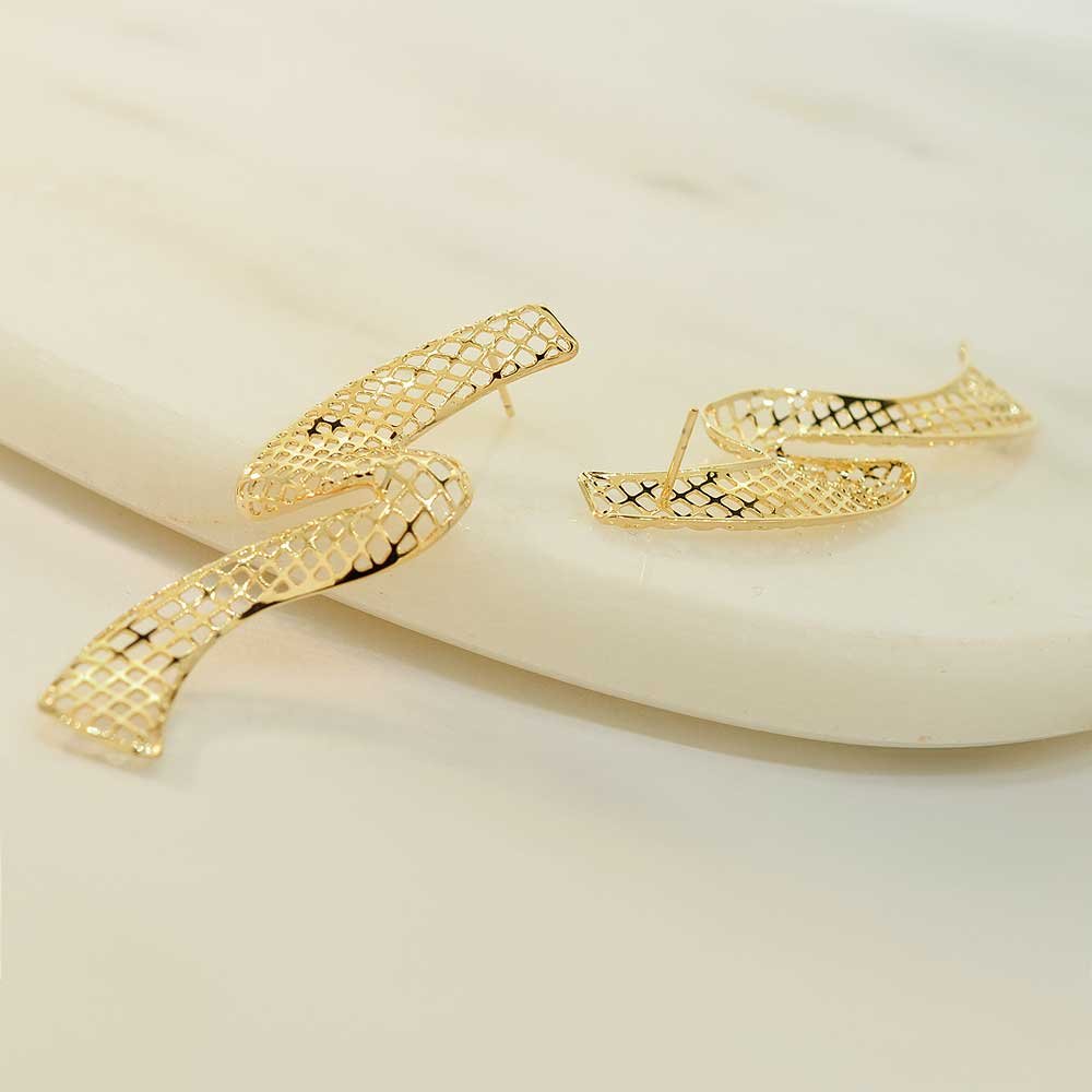 Brinco Raio Banho Ouro 18K Feminino Dourado 4