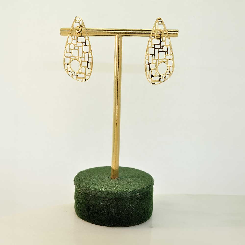 Brinco Gota Organica Vazada Banho Ouro 18K Feminino Dourado 5