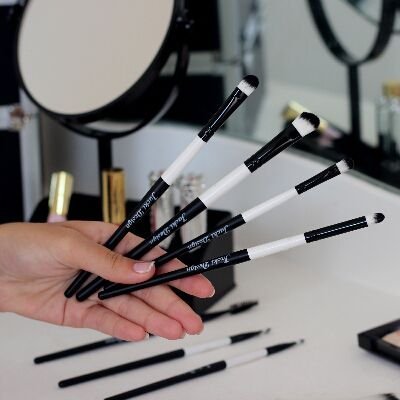 Kit com 18 Pincéis Profissionais com Estojo Jacki Design Preto 2