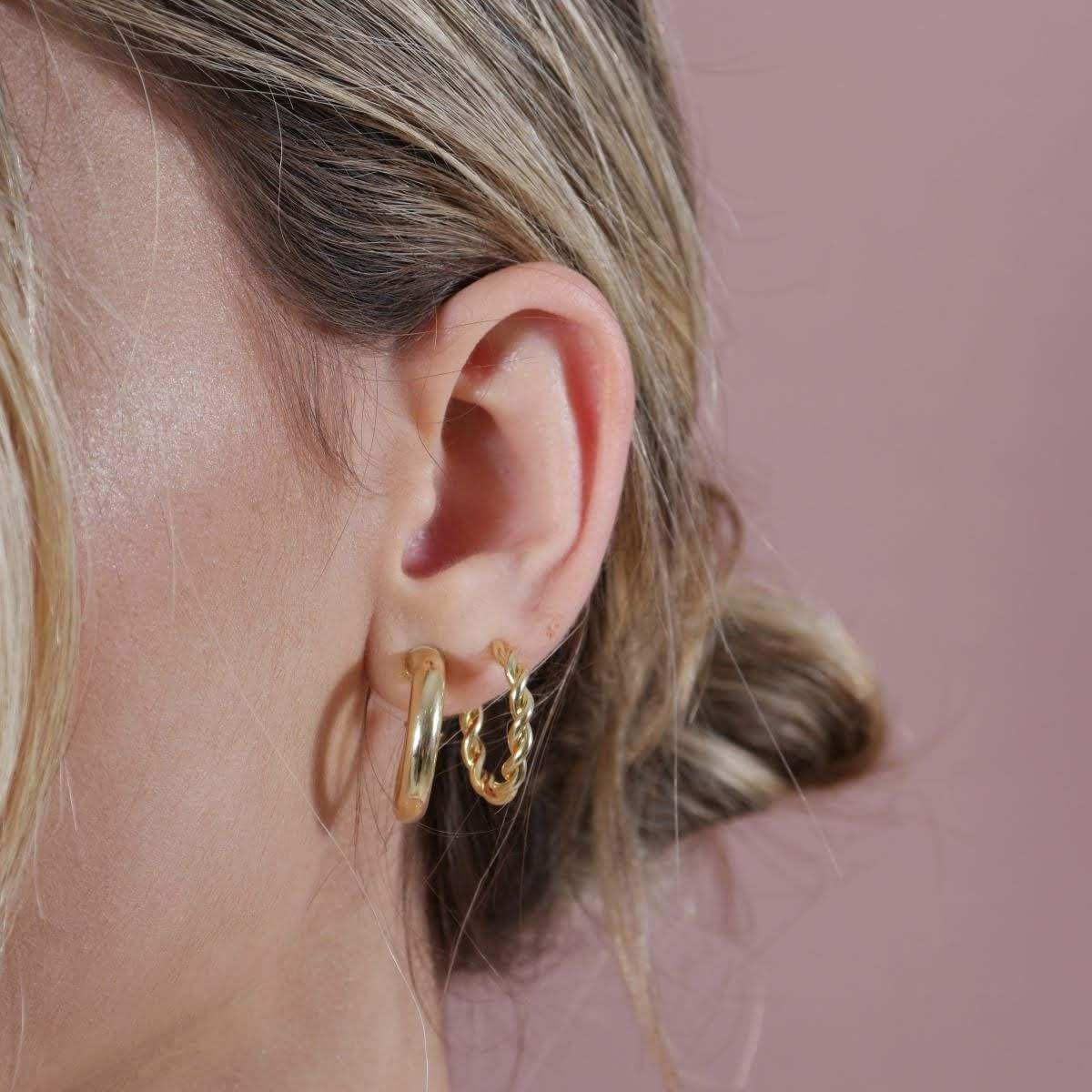 Argola Folheada a Ouro 18k Fio Torcido P Ouro 18k 2