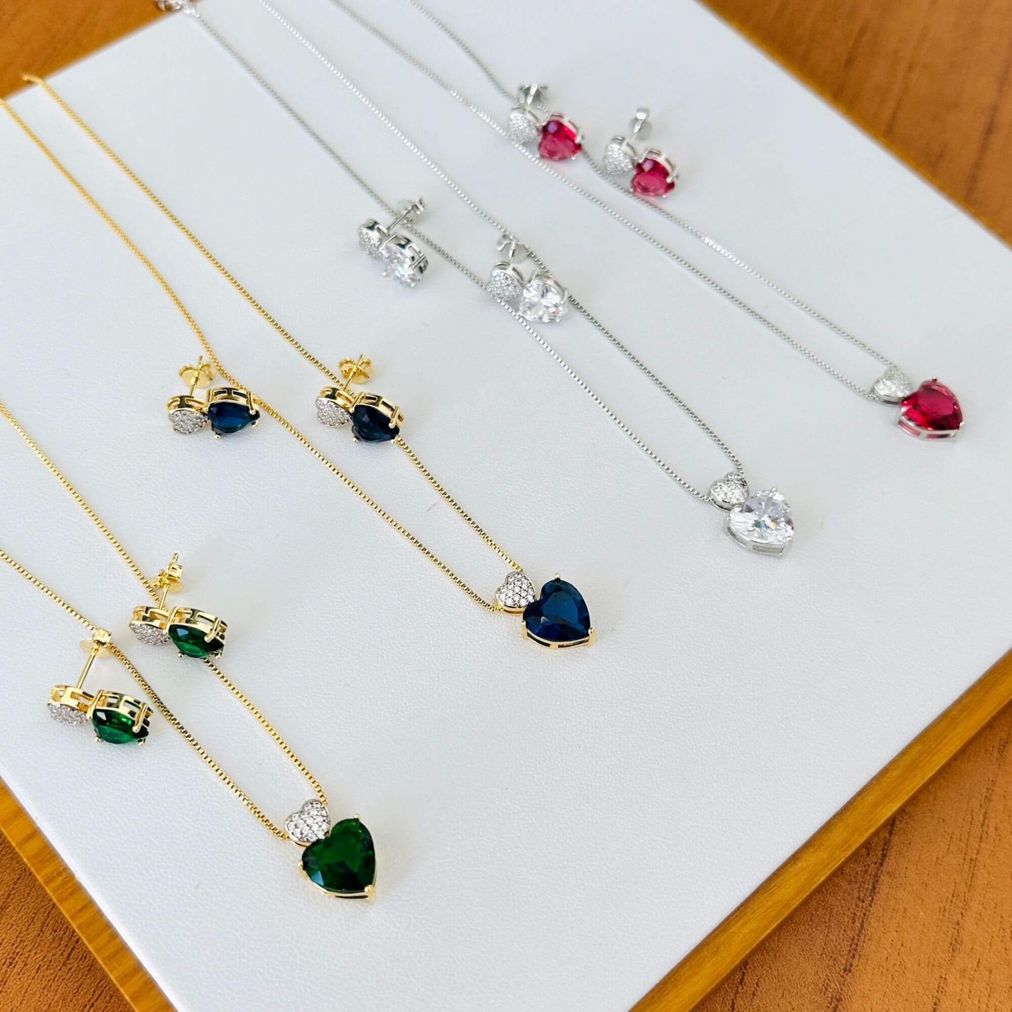Conjunto Folheado a Ouro 18k Coração Verde Esmeralda e Cravejado Ouro 18K/Verde 4