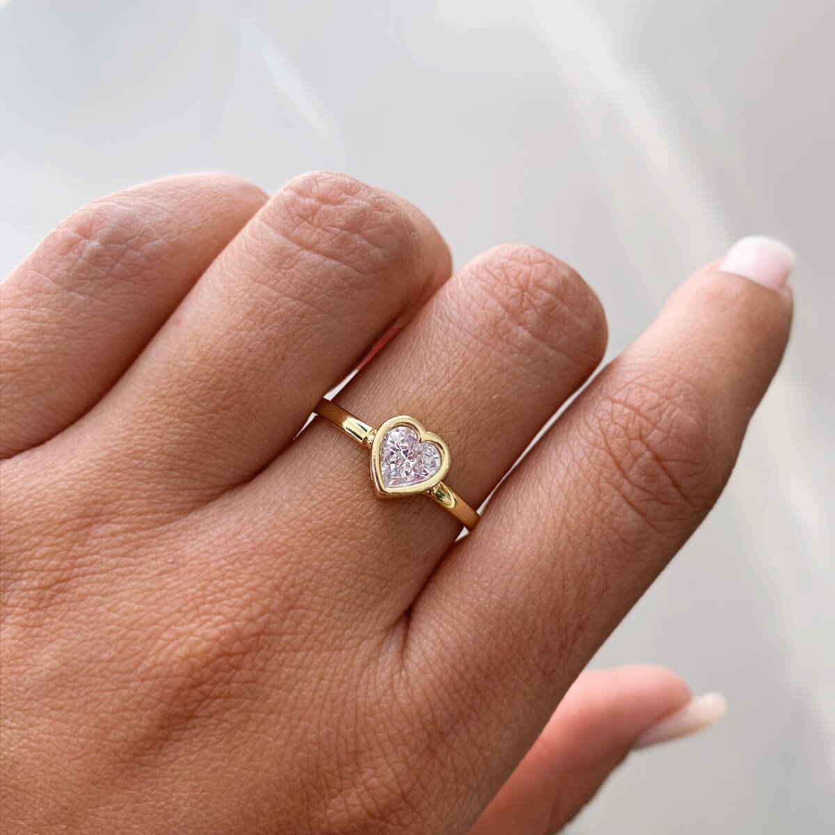 Anel Folheado a Ouro 18k Solitário Coração Zircônia Dourado 2