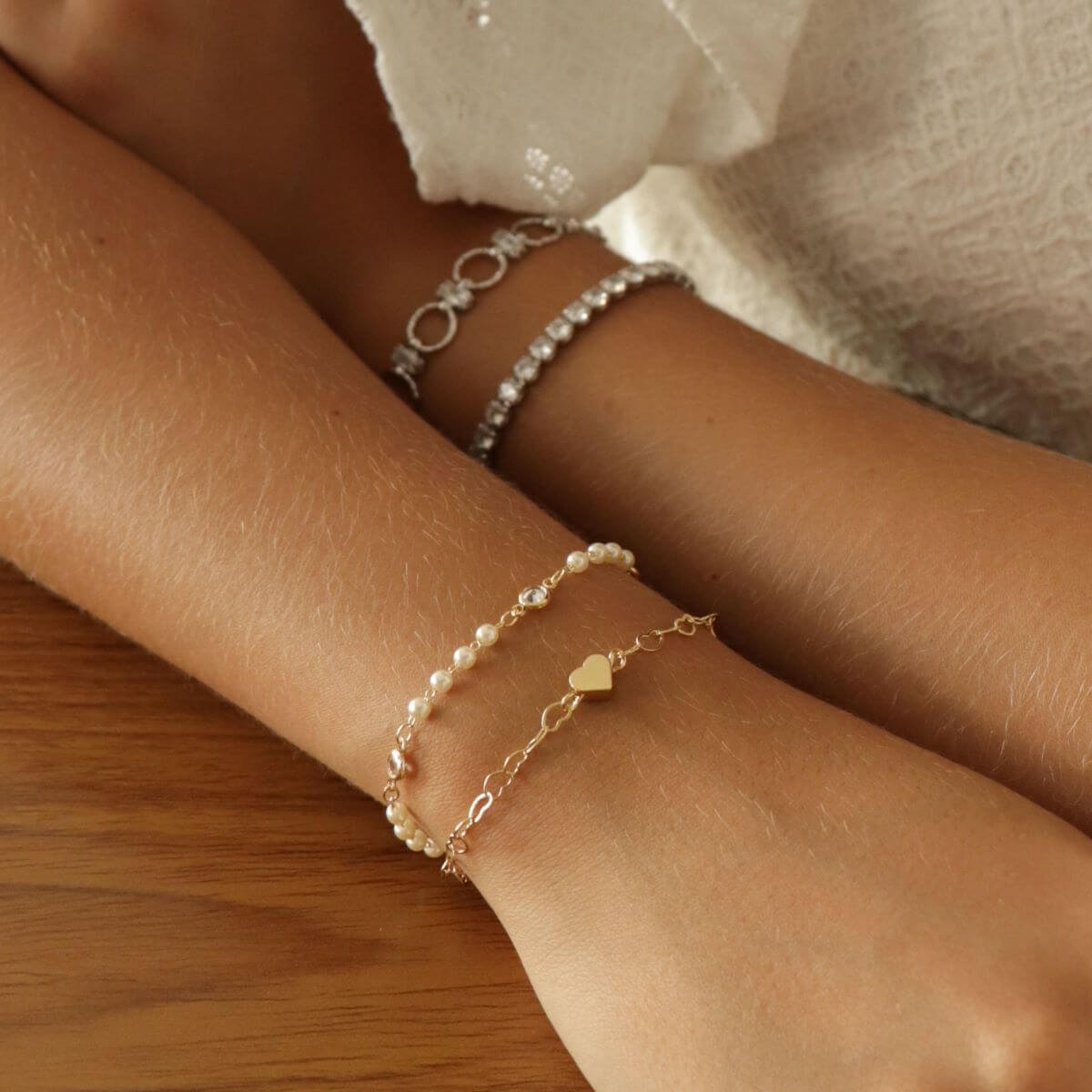 Pulseira Folheado a Ouro 18k Corações Conectados Pingente Coração Dourado 2