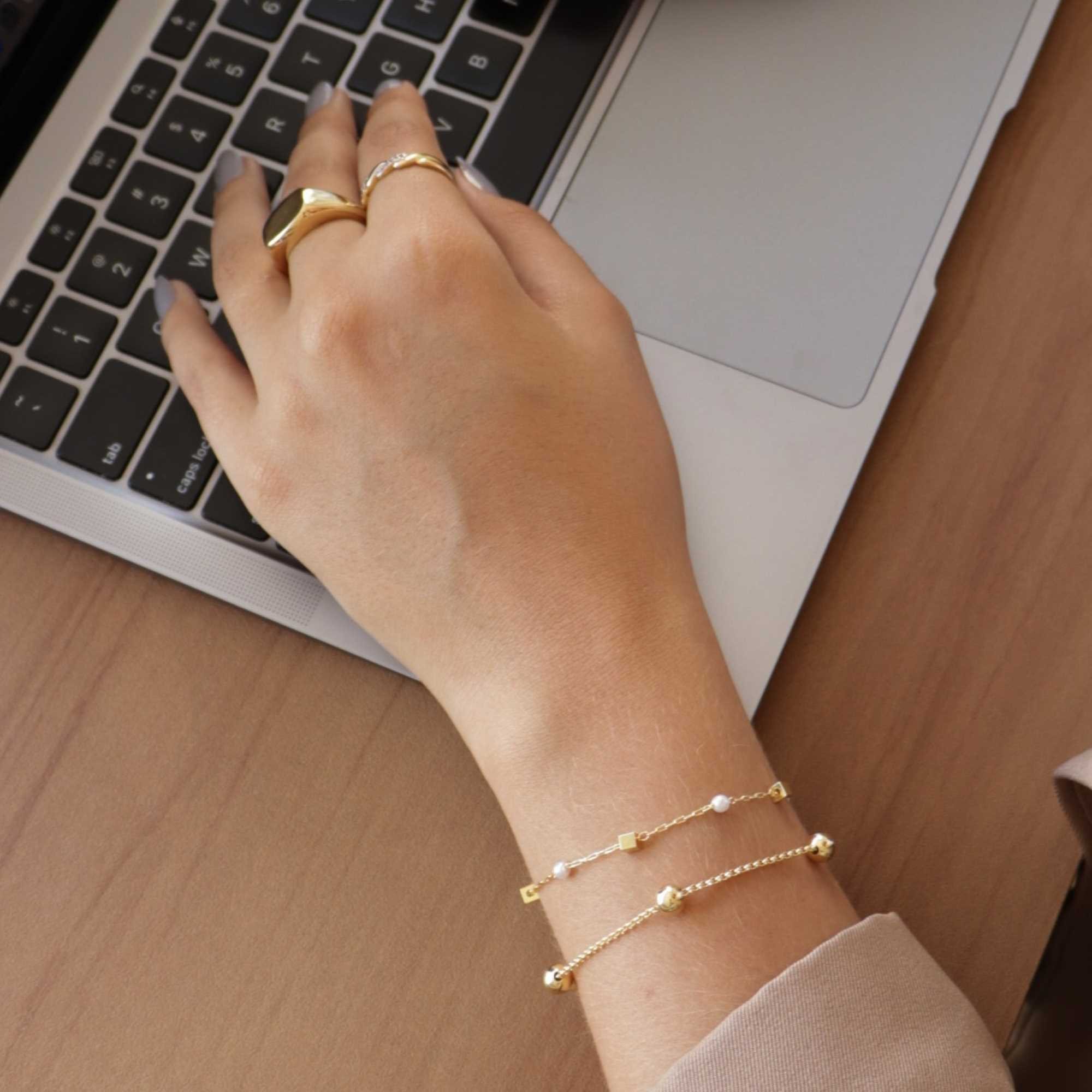 Anel Folheado a Ouro 18k Chapa Quadrado Lisa Dourado 6