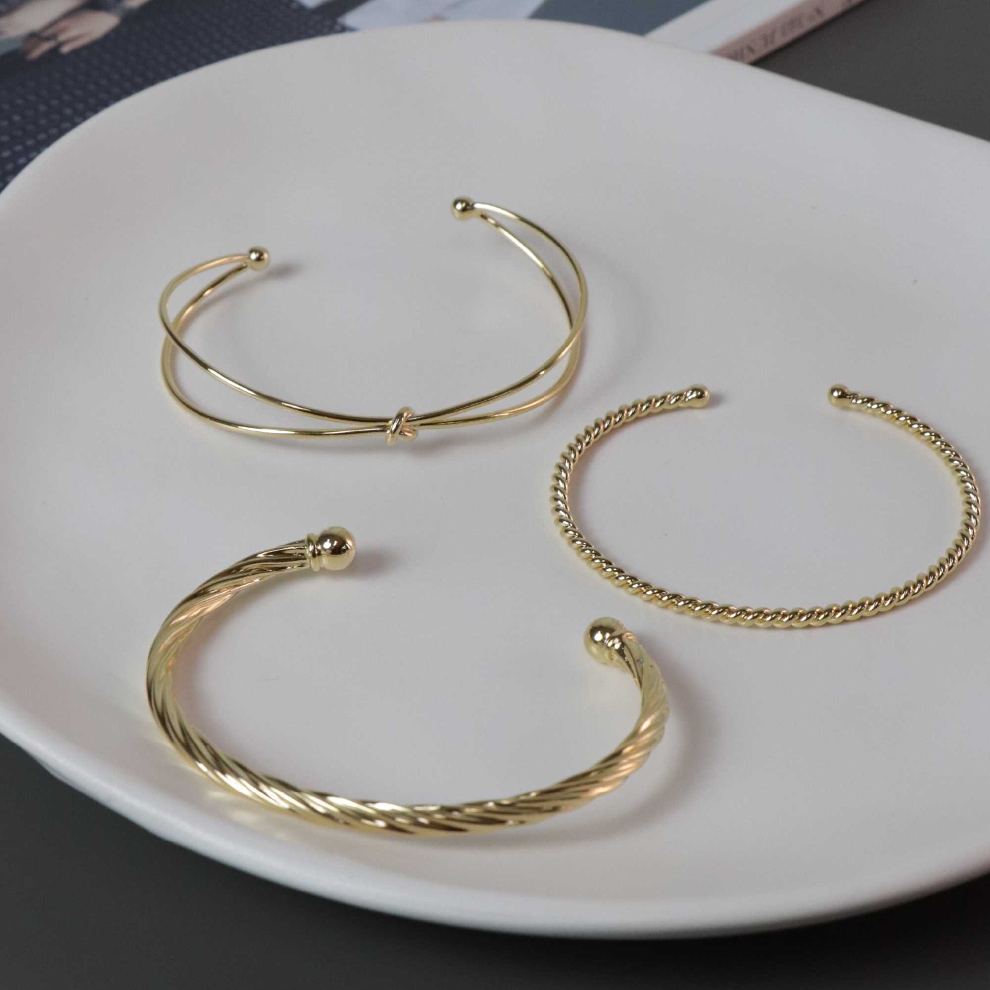 Bracelete Folheado a Ouro 18k Aro Duplo e Nó Ouro 18k 9