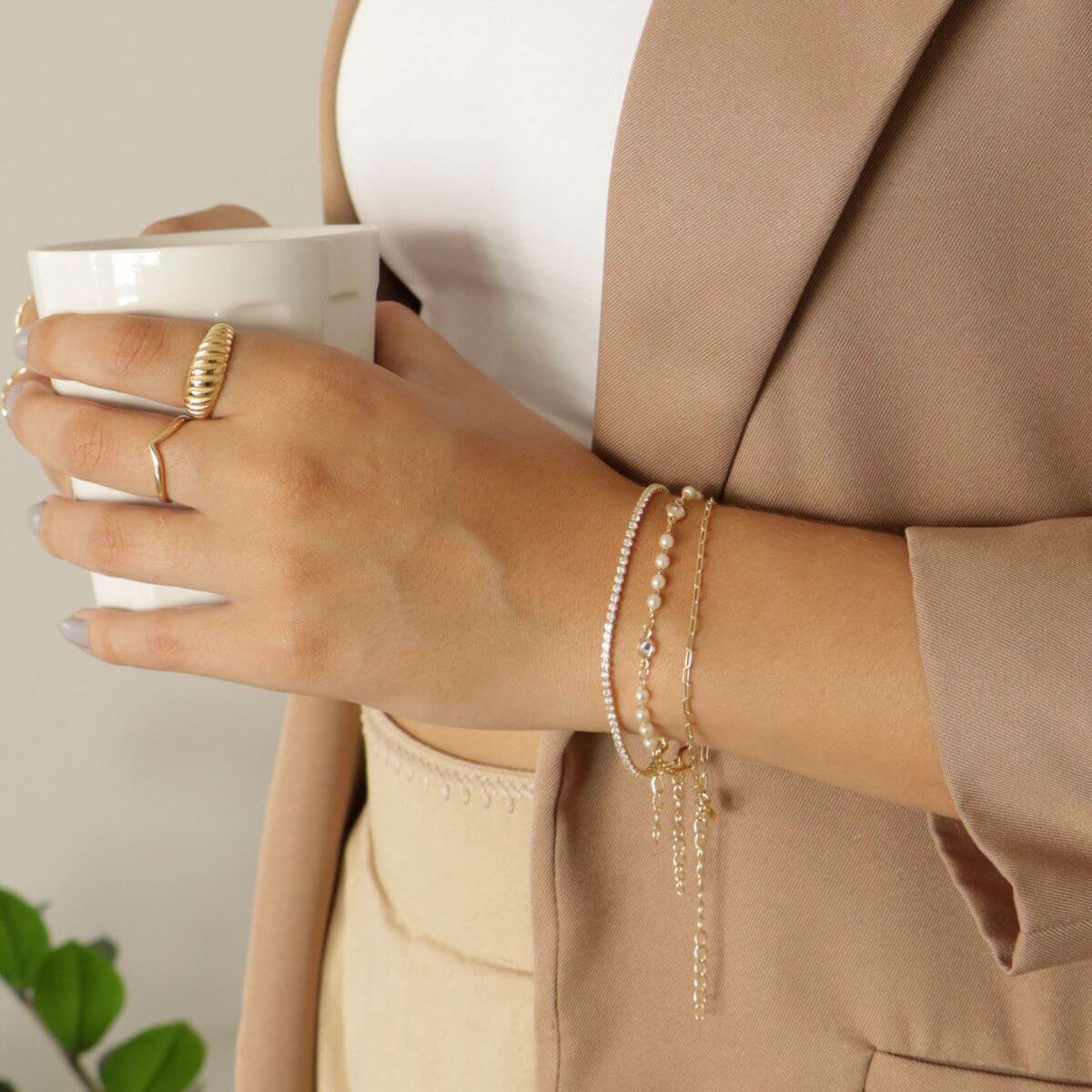 Pulseira Folheado a Ouro 18k Ponto de Luz e Pérola Dourado 2