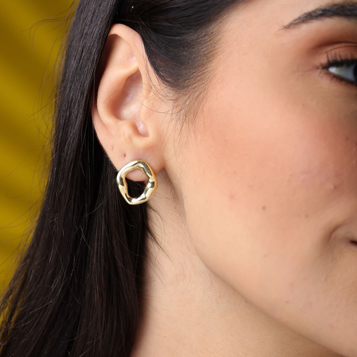 Brinco Folheado a Ouro 18k Orgânico Oval Vazado Fino M Ouro 18k 4