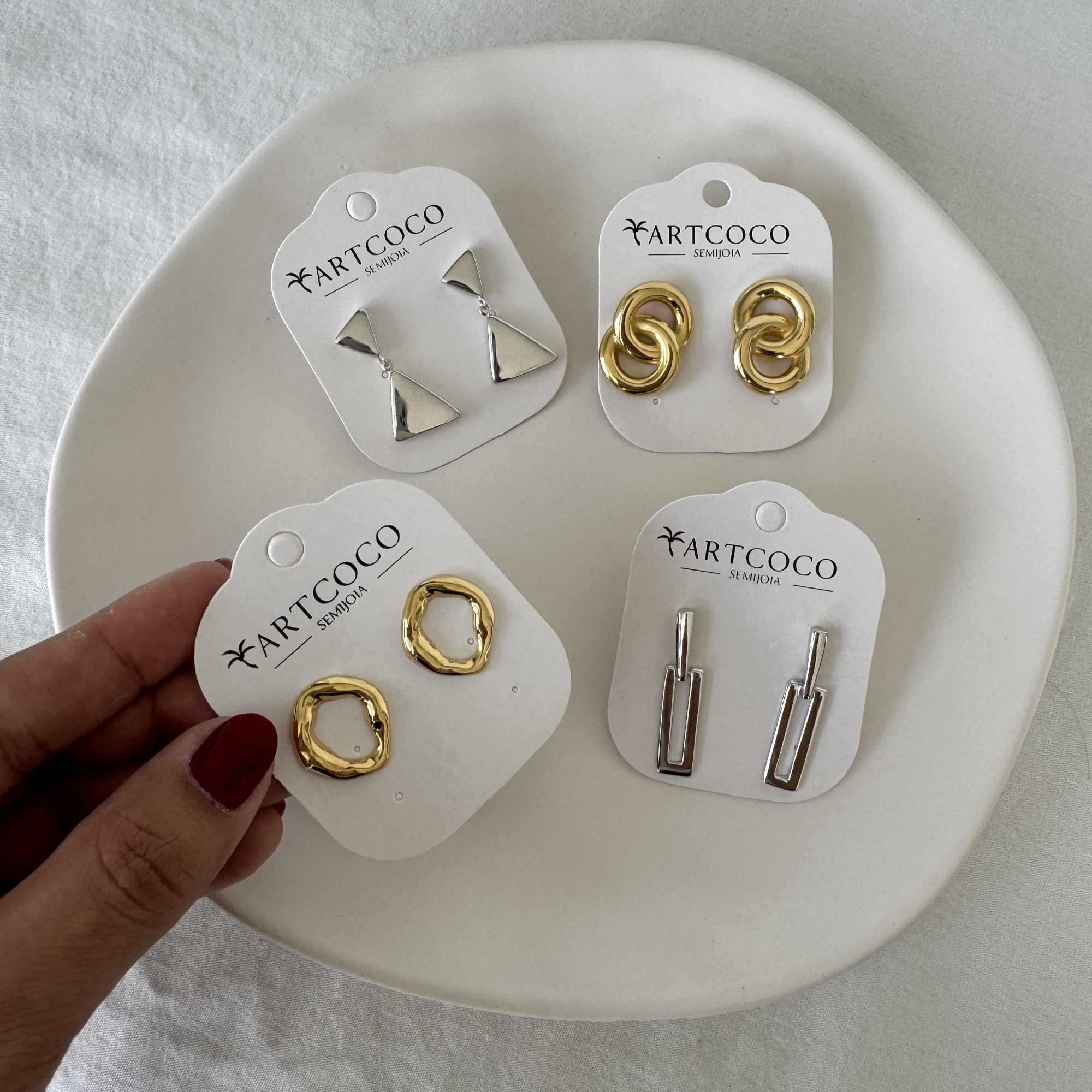 Brinco Folheado a Ouro 18k Orgânico Oval Vazado Fino M Ouro 18k 5