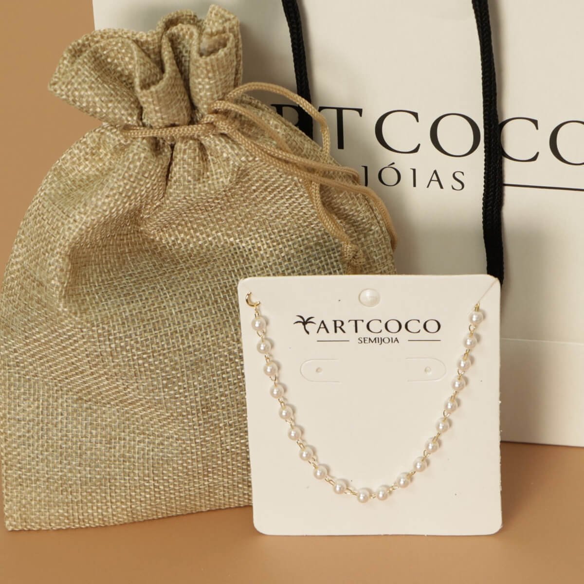 Kit Pulseira Pérolas Folheado a Ouro 18k + Embalagem de Presente Dourado 1