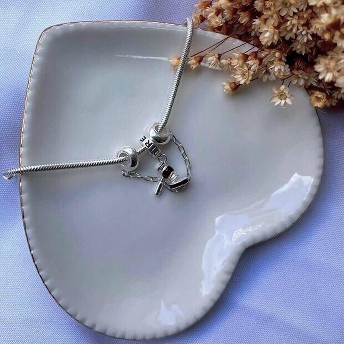 Berloque Prata 925 Símbolo Direito Martelo Prata 3