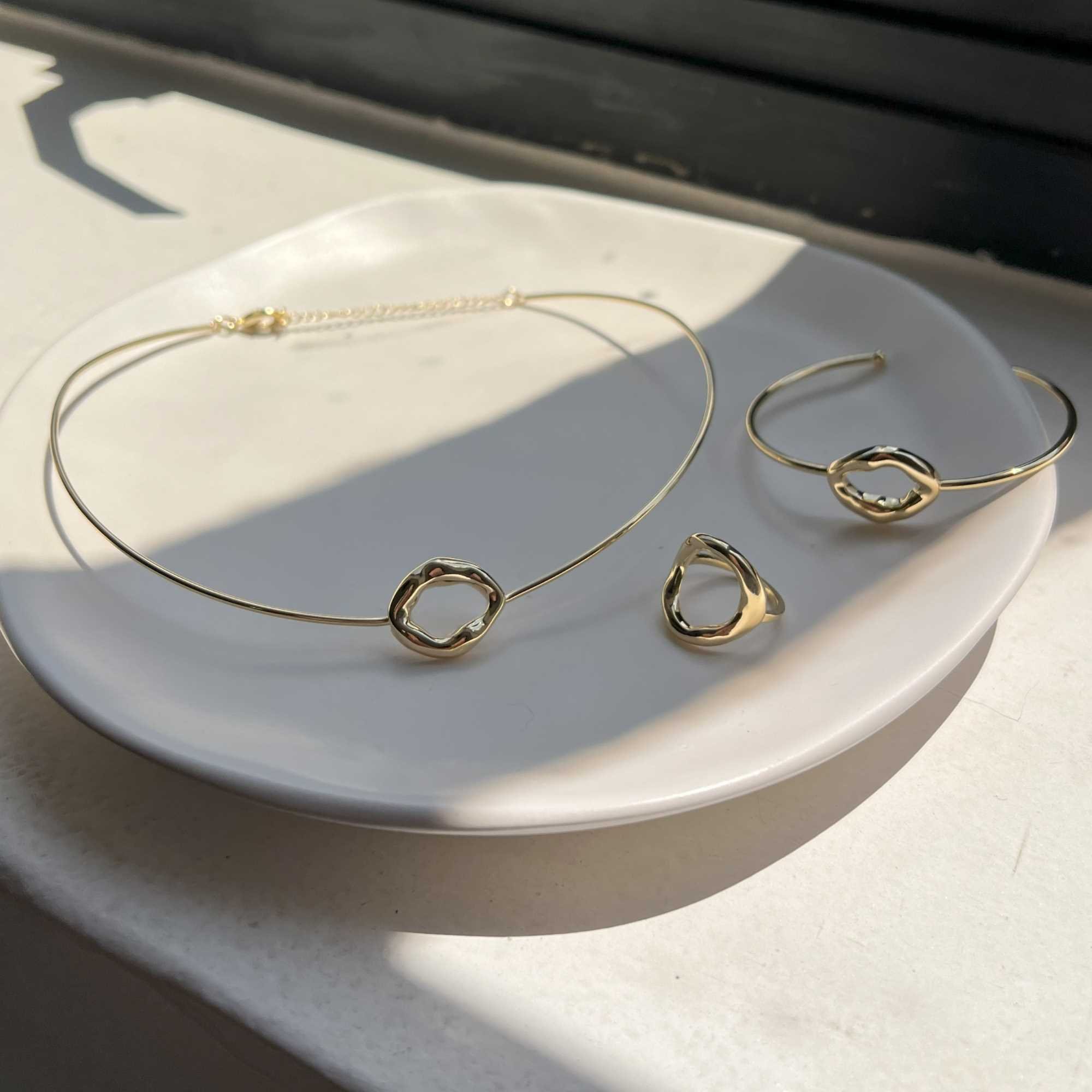 Anel Folheado a Ouro 18k Orgânico Oval Vazado Ouro 18k 12