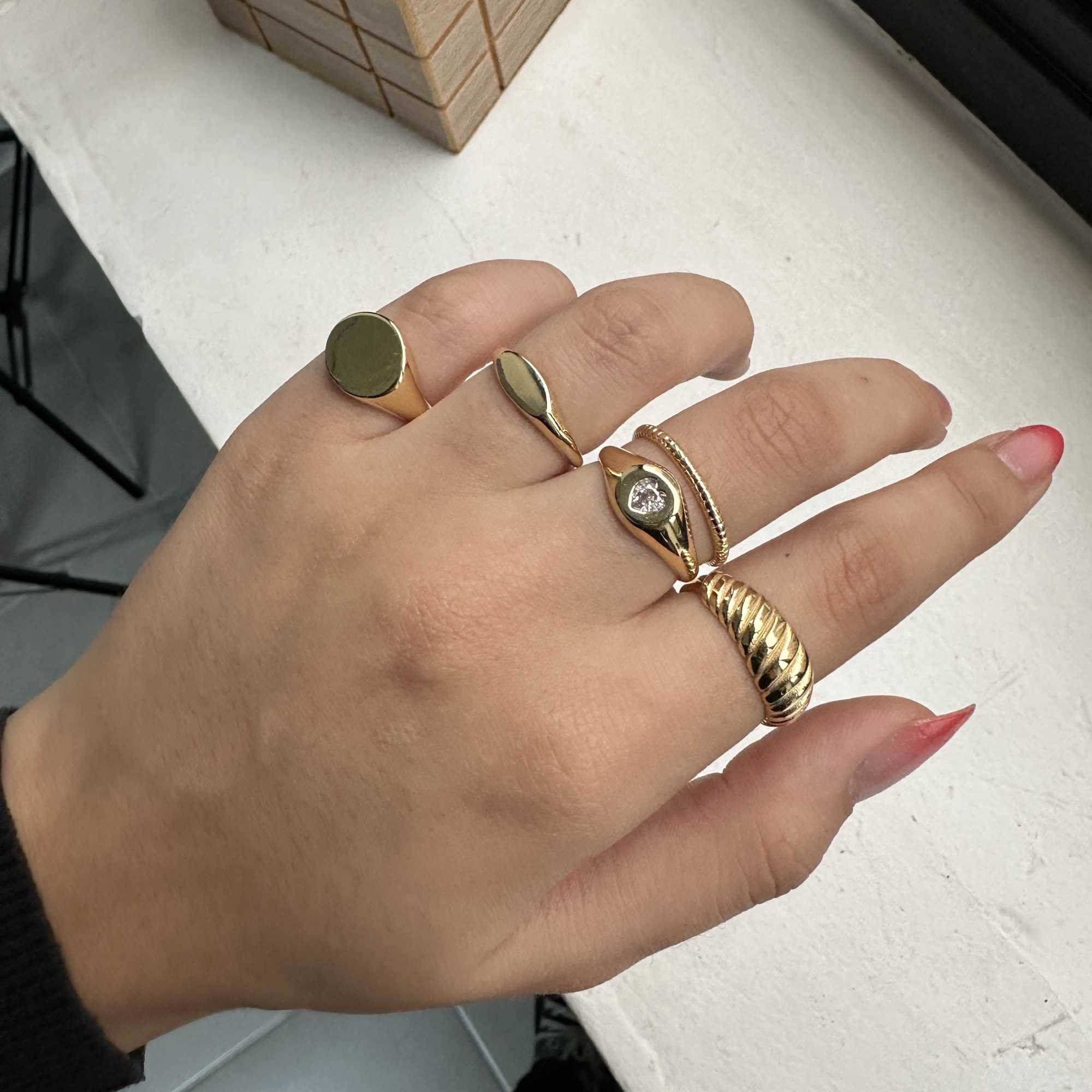 Anel Folheado a Ouro 18k Regulável Oval Liso Dourado 14