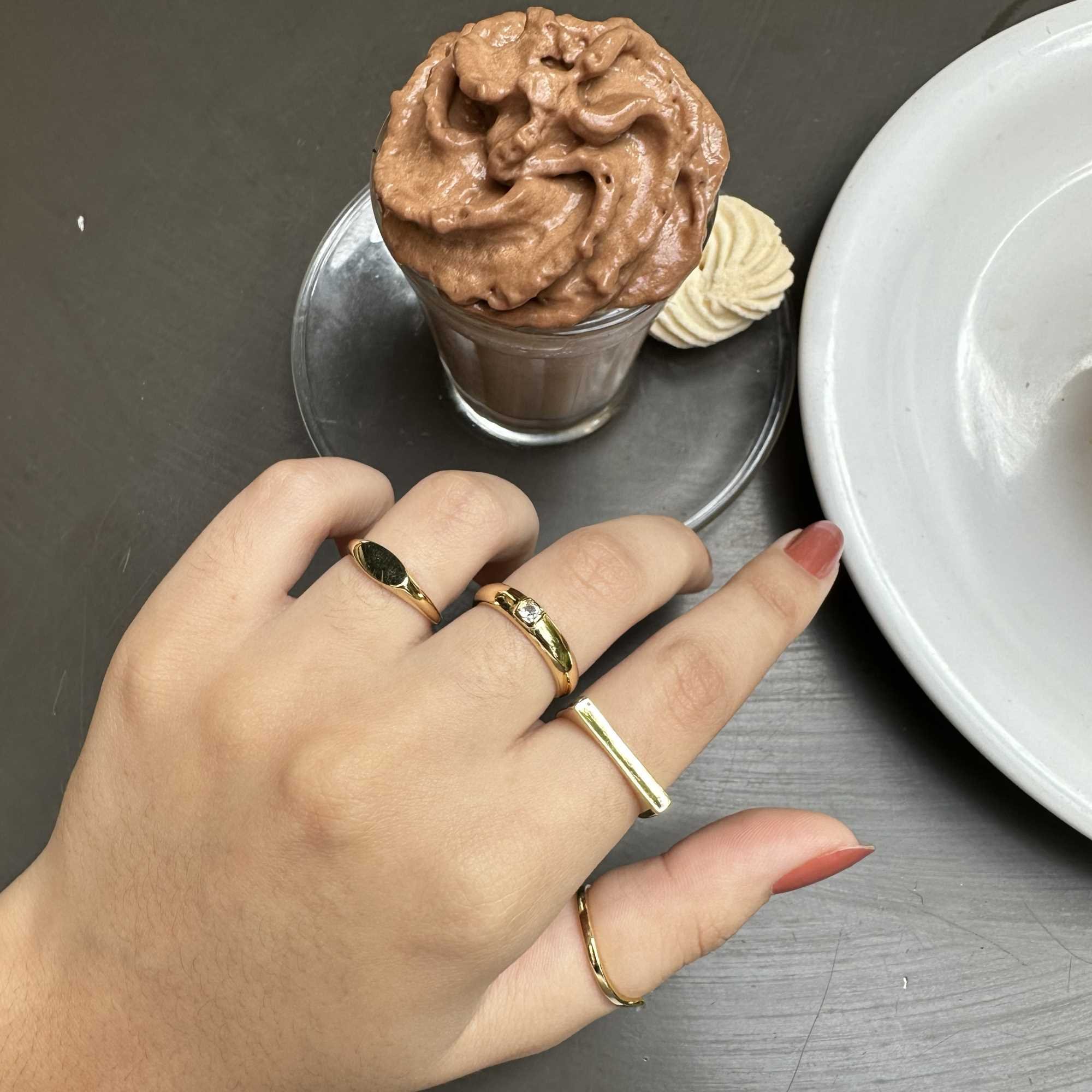 Anel Folheado a Ouro 18k Regulável Oval Liso Dourado 7