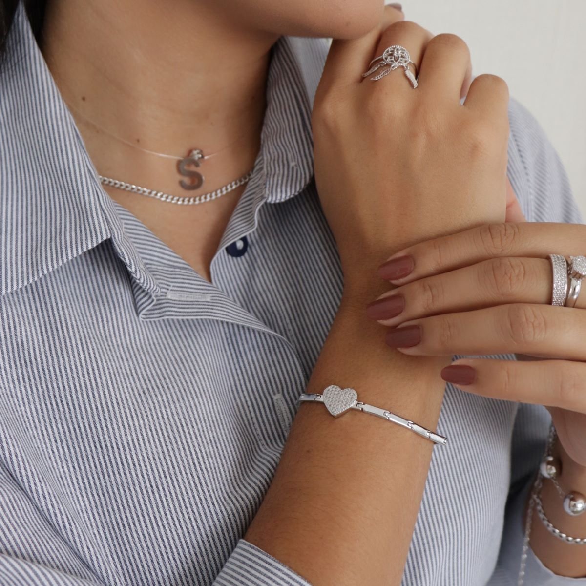 Pulseira Folheada a Ródio Coração Cravejado e Placas Lisas Prata 2