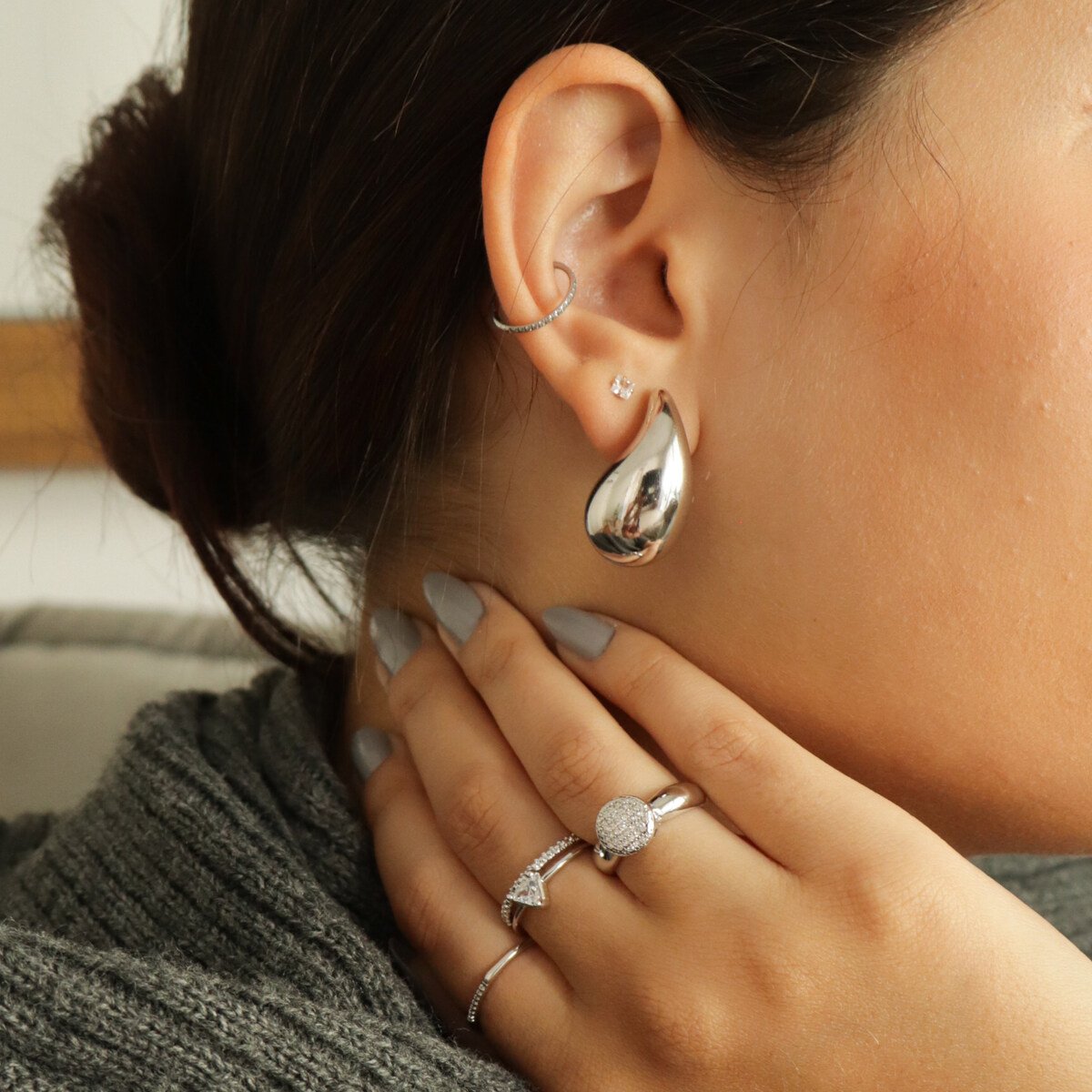 Brinco Folheado a Ródio Gota Orgânico P Prata 3