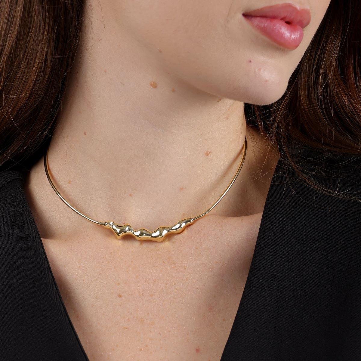 Choker Folheado a Ouro 18k Rígido Aro Detalhes Orgânicos Dourado 2