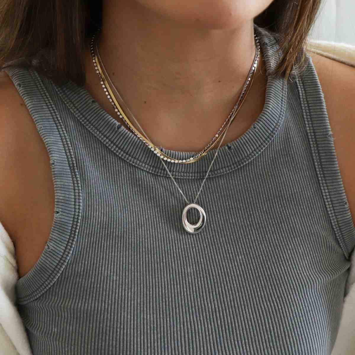 Colar Folheado a Ródio Orgânico Geométrico Oval M Prata 3