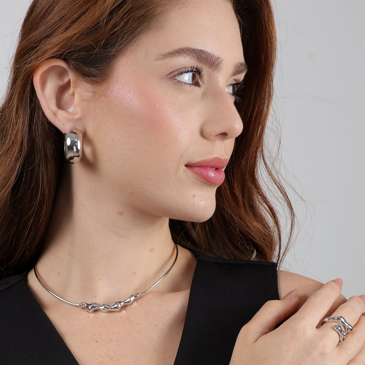 Choker Folheado a Ródio Rígido Aro Detalhes Orgânicos Prata 2