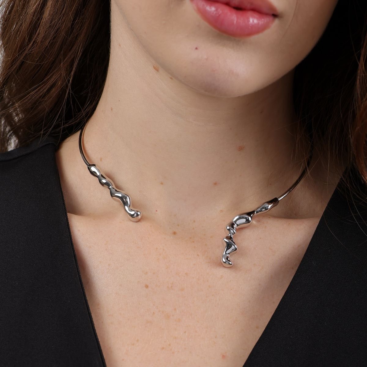 Choker Folheado a Ródio Rígido Aro Aberto Orgânico Frontal Prata 4