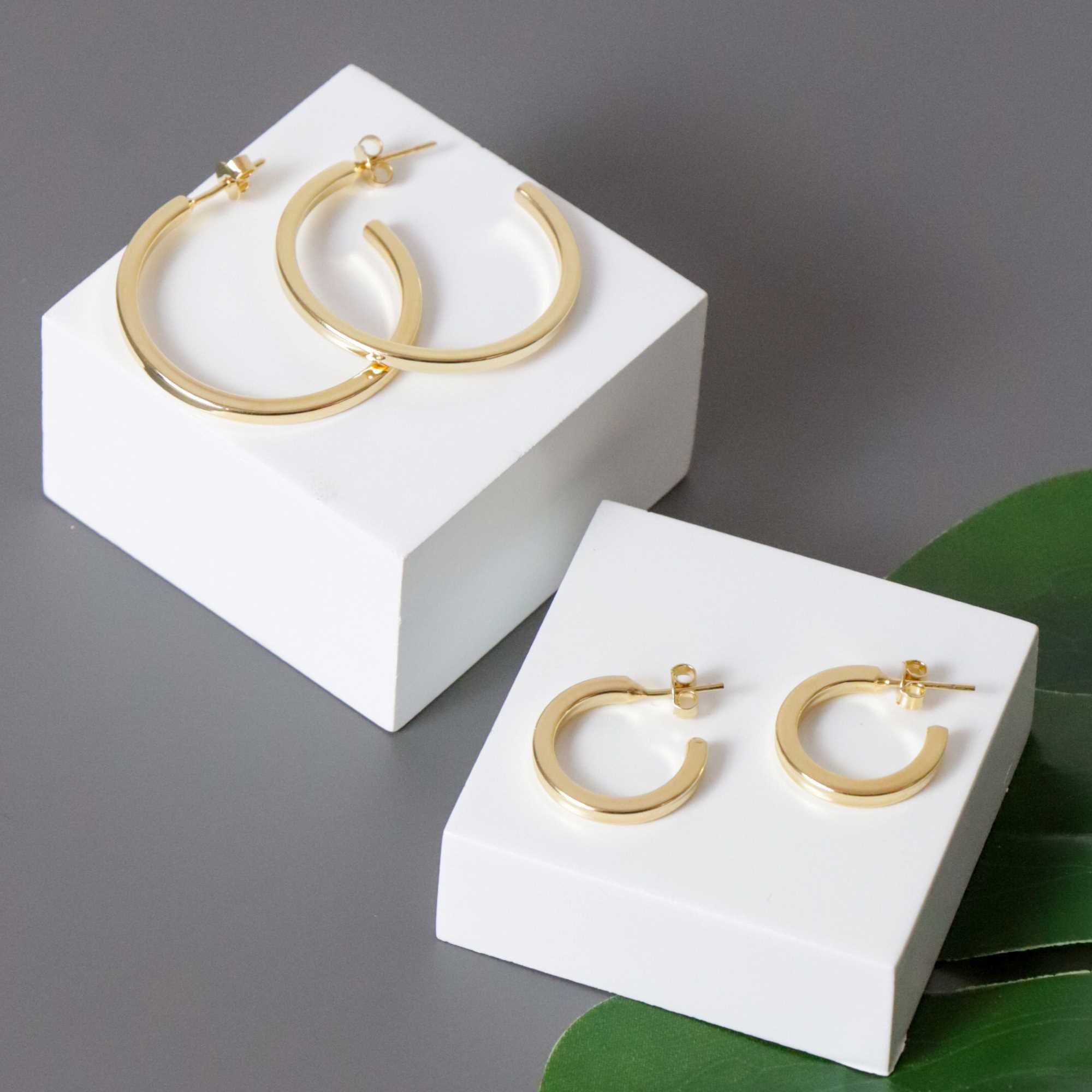 Argola Folheado a Ouro 18k Aro Quadrado P Ouro 18k 6
