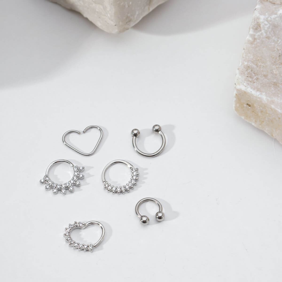 Piercing Daith Aço Cirúrgico Coração Liso Prata 3