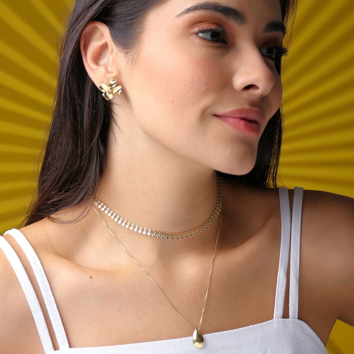 Choker Folheado a Ouro 18k Medalha com Estrelas Dourado 3