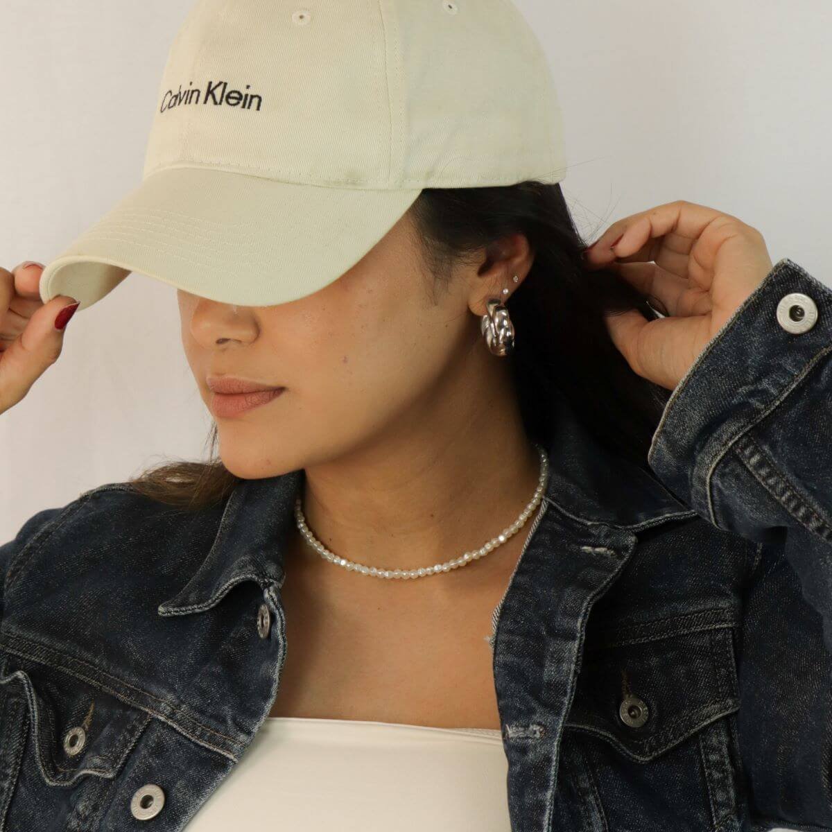 Choker Folheado a Ródio Pérola Barroca Prata 2