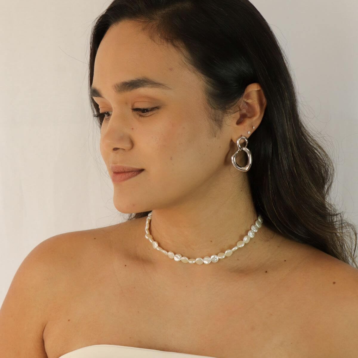 Choker Folheado a Ródio Pérola Moeda Orgânica Prata 6