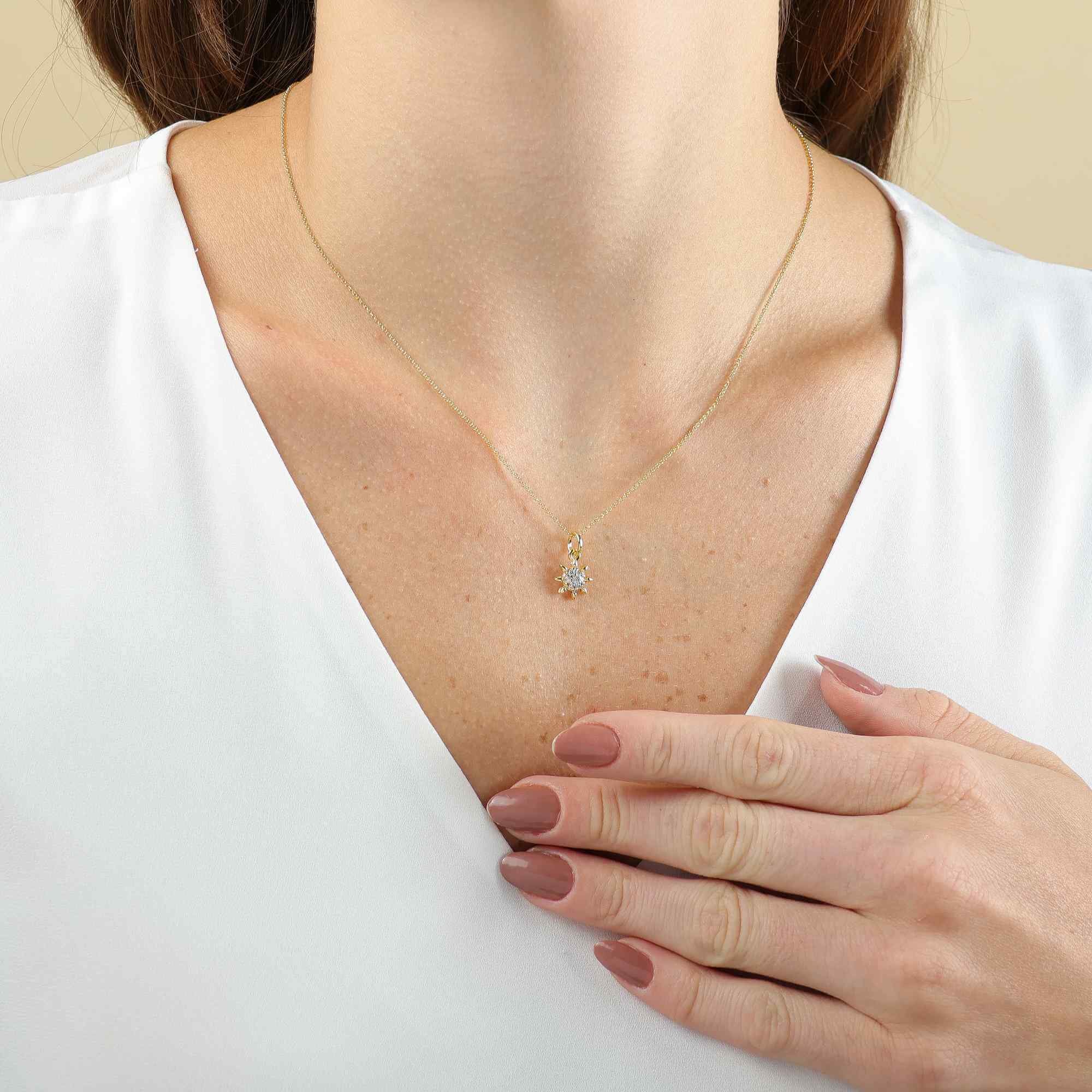 Colar Folheado a Ouro 18k Elo Português Pingente Sol Cravejado Dourado 3