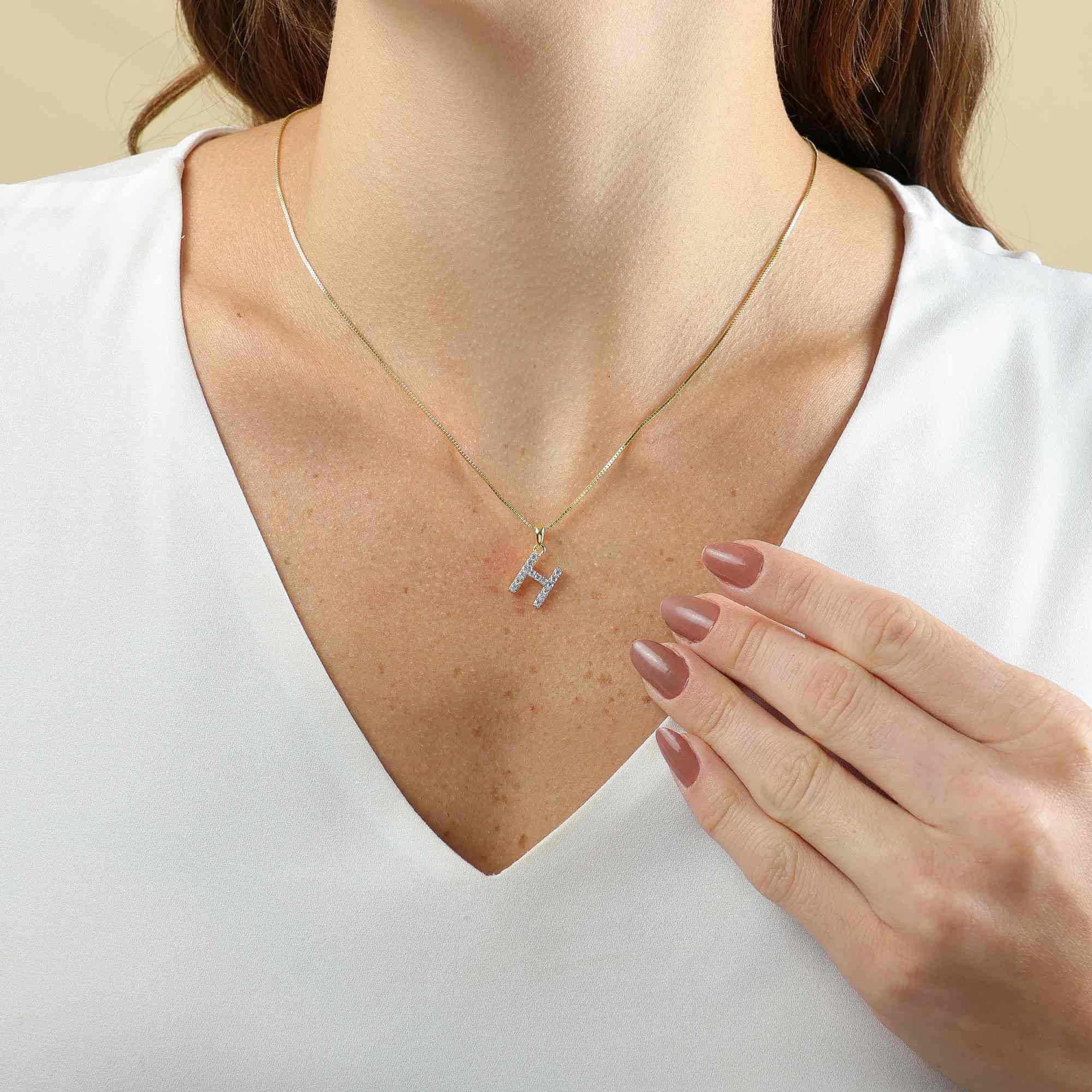 Colar Folheado a Ouro 18k Pingente Letra H Cravejado Ouro 18k 2
