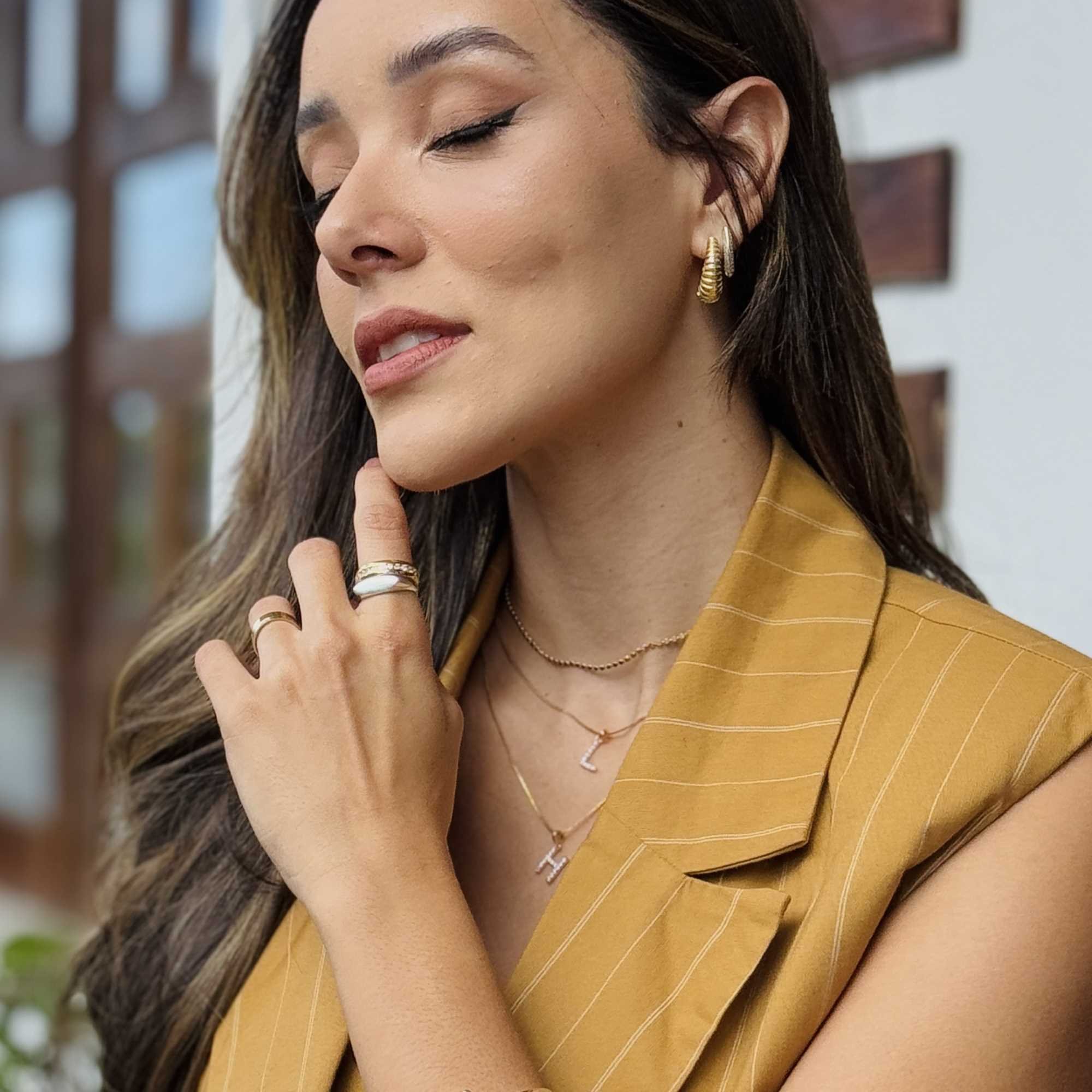 Colar Folheado a Ouro 18k Pingente Letra H Cravejado Ouro 18k 3