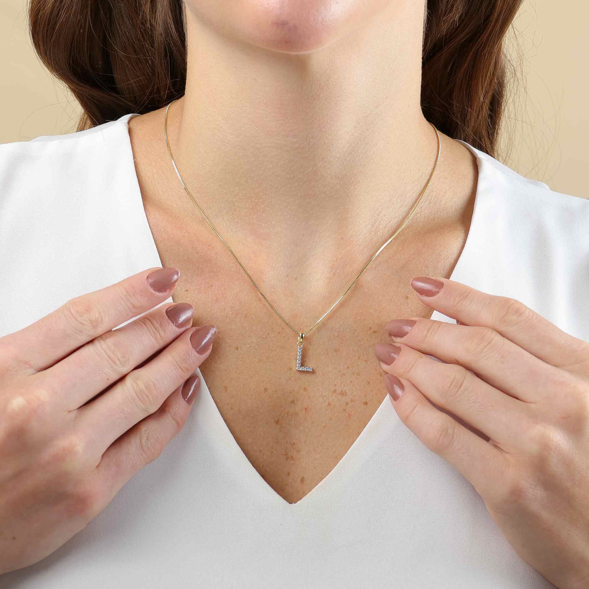 Colar Folheado a Ouro 18k Pingente Letra L Cravejado Dourado 2