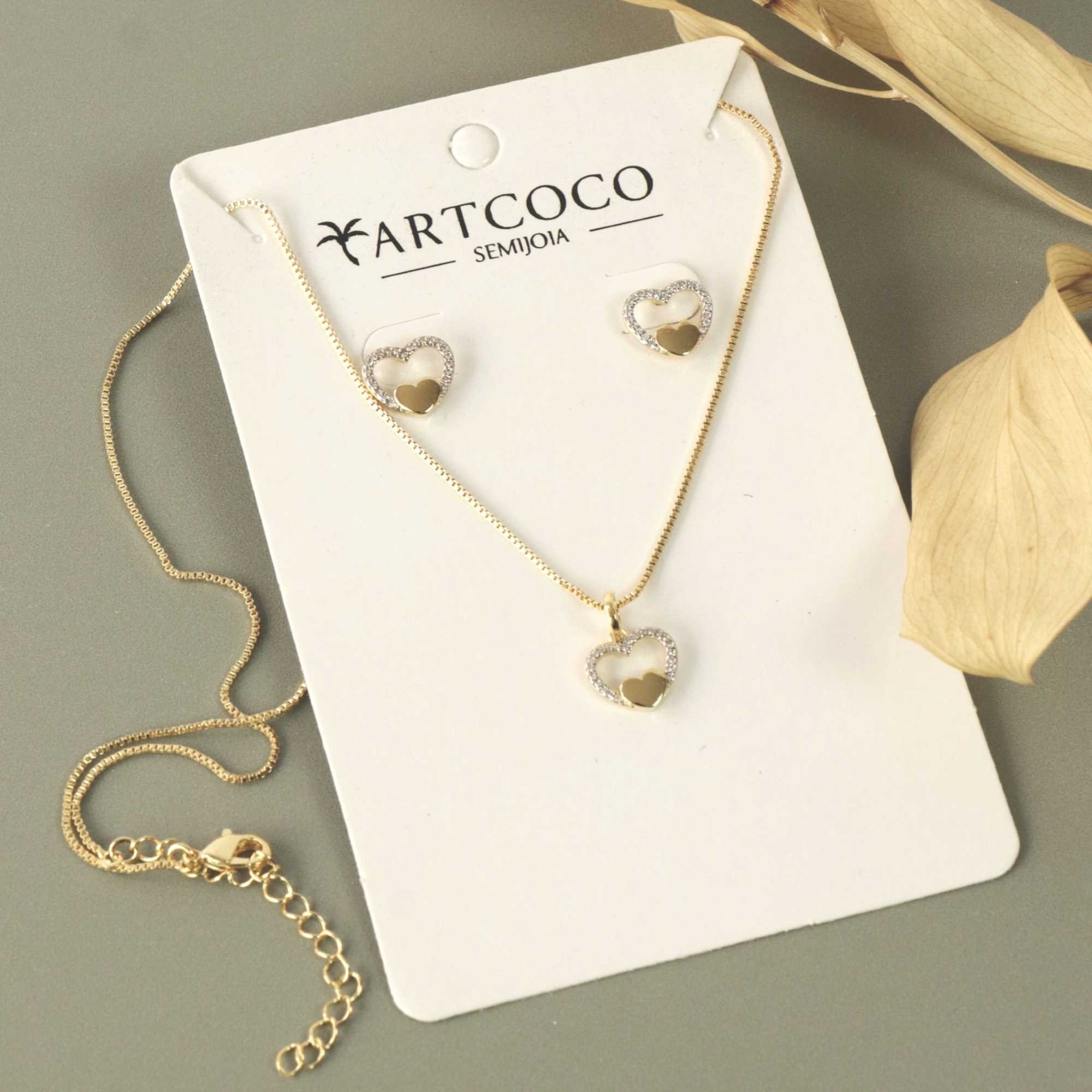 Conjunto Folheado a Ouro 18k Coração Liso e Borda Cravejada Ouro 18K 4