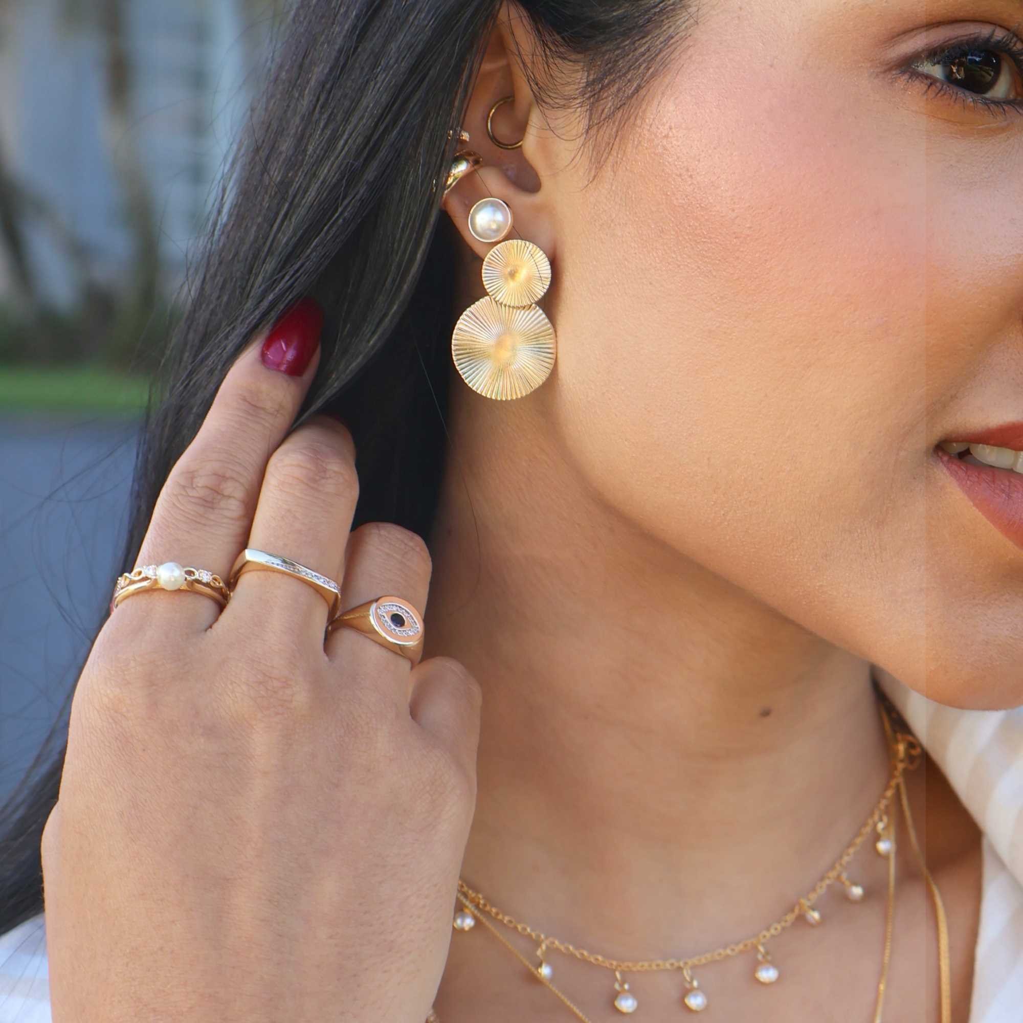 Anel Folheado a Ouro 18k Pérola Ouro 18k 5